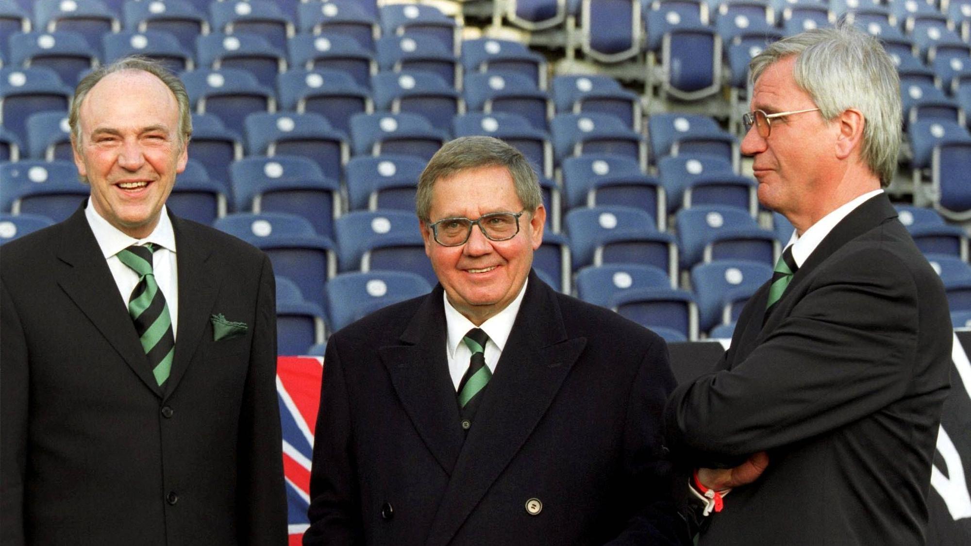 Rolf Königs, Adalbert Jordan und Siegfried Söllner im Gespräch.