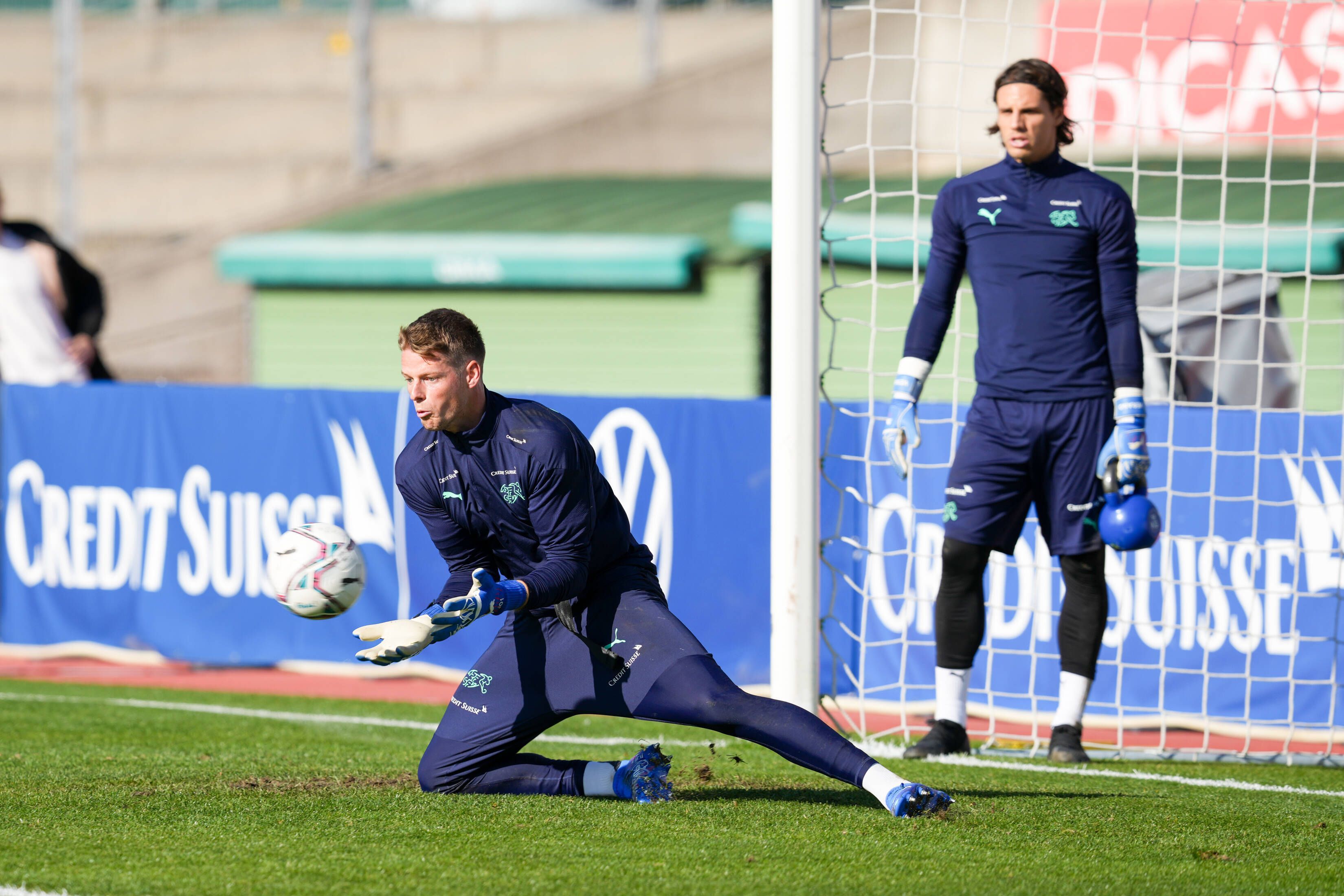 Jonas Omlin und Yann Sommer während des Torwarttrainings.