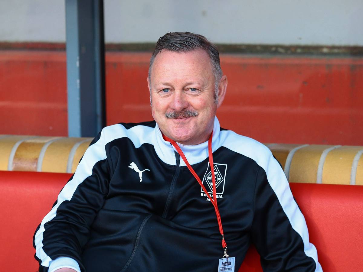 Roland Virkus auf der Ersatzbank bei Union Berlin.