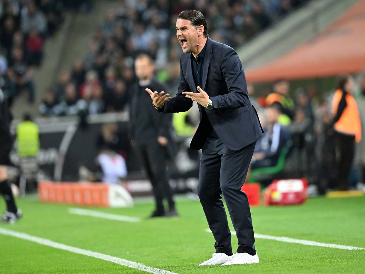 Gerardo Seoane mit energischen Anweisungen am Spielfeldrand.