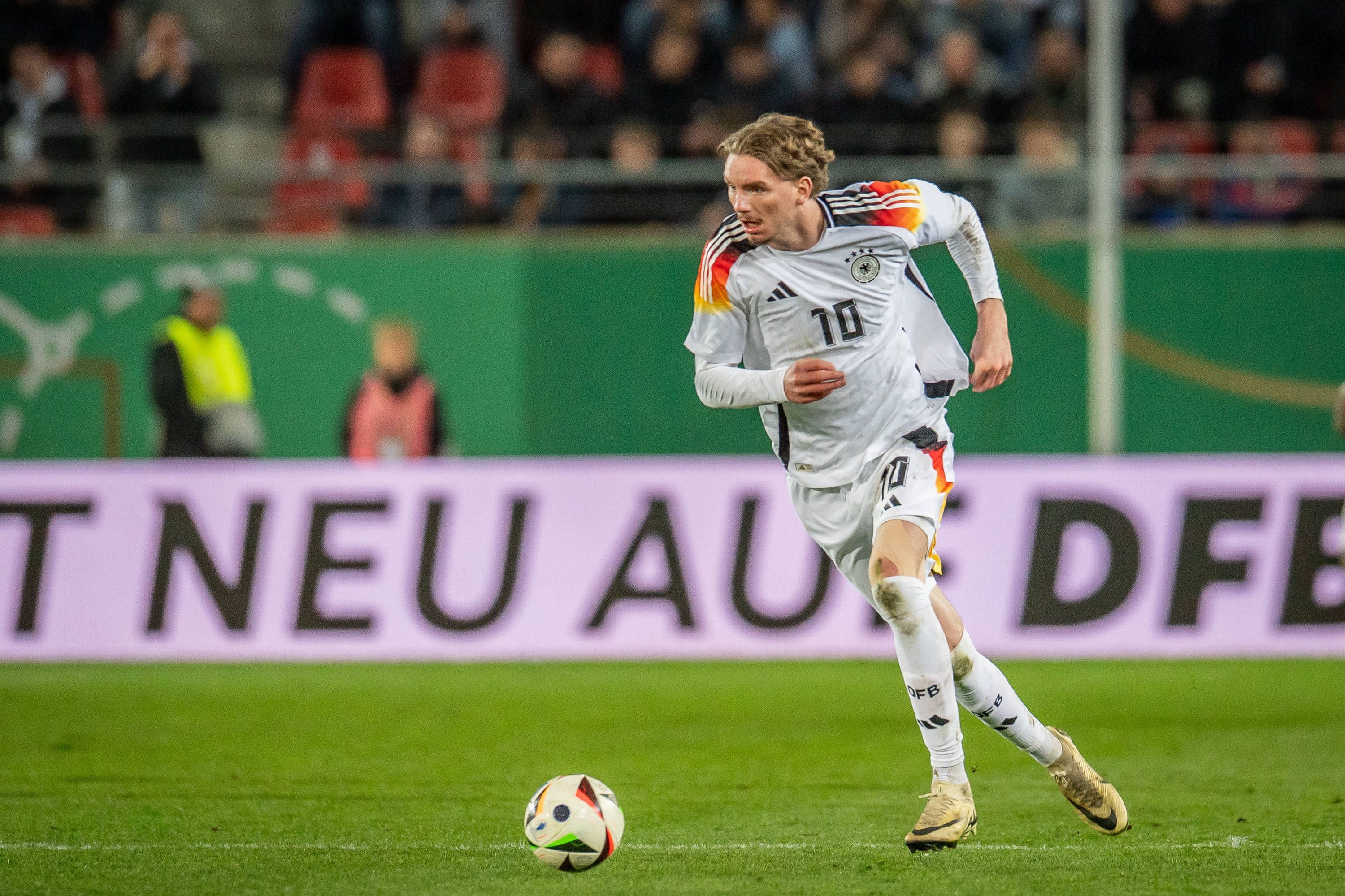 Nick Woltemade im DFB-Trikot.