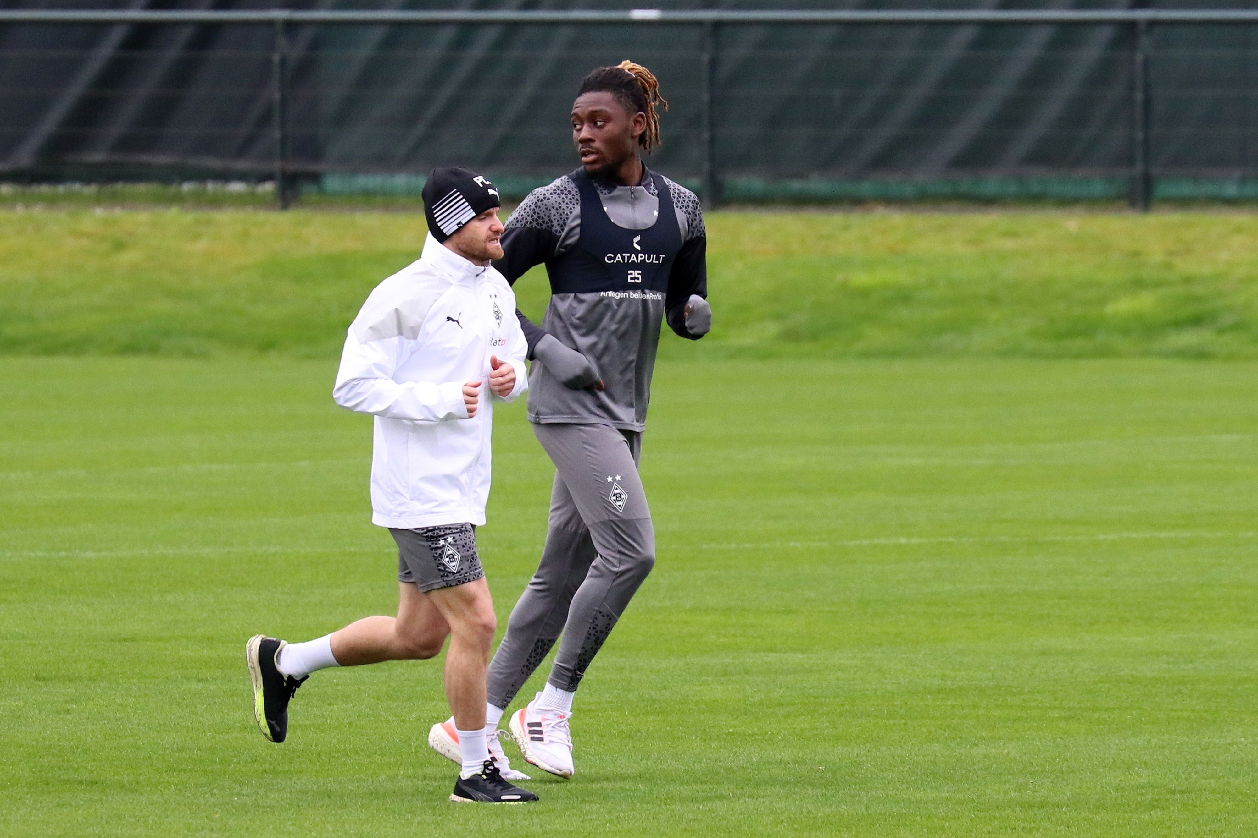 Manu Koné trainiert.