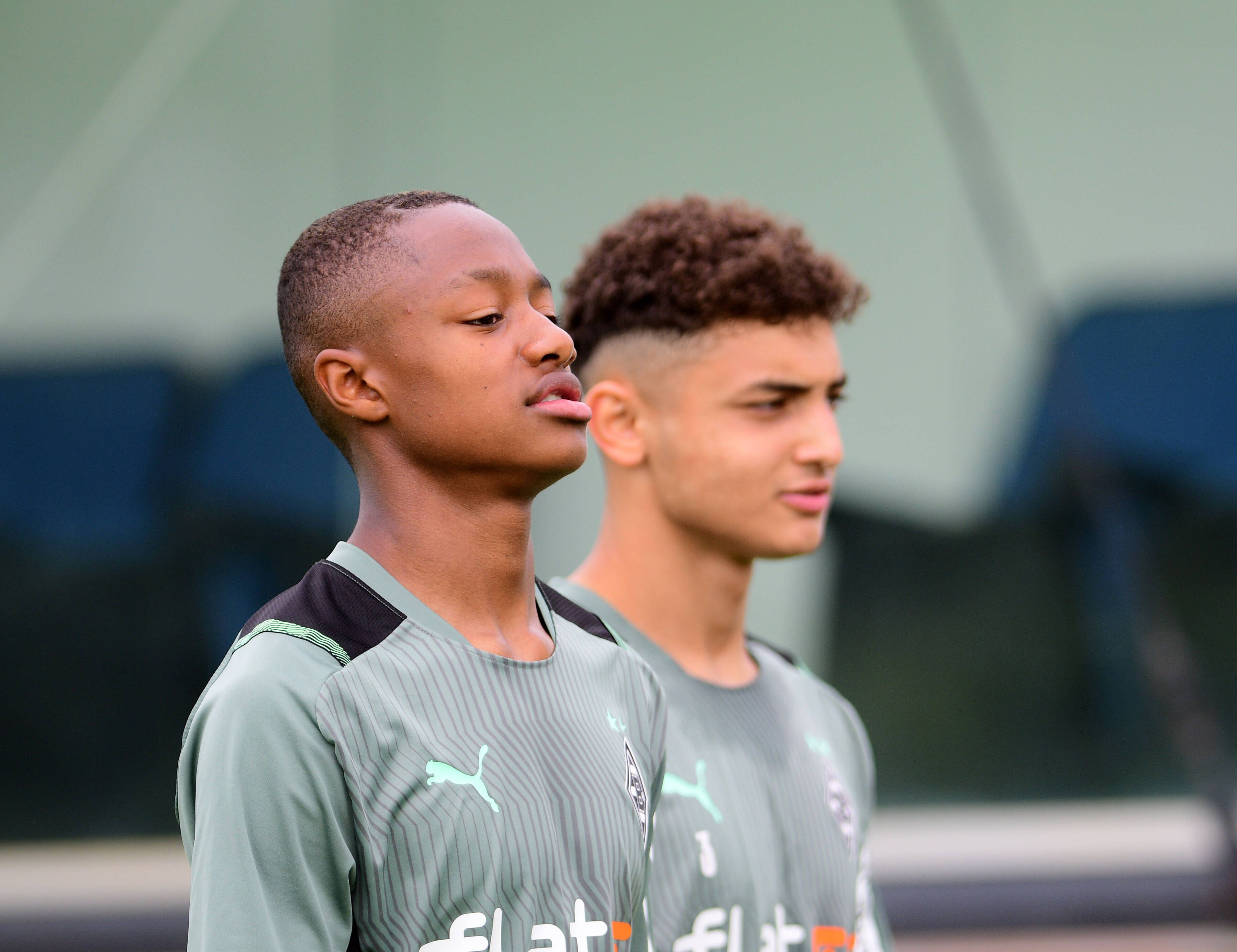 Yvandro Borges Sanches und Moustafa Moustafa im Profi-Training.