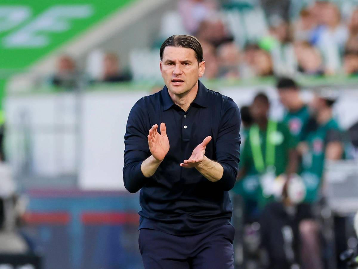 Gerardo Seoane klatscht in die Hände.