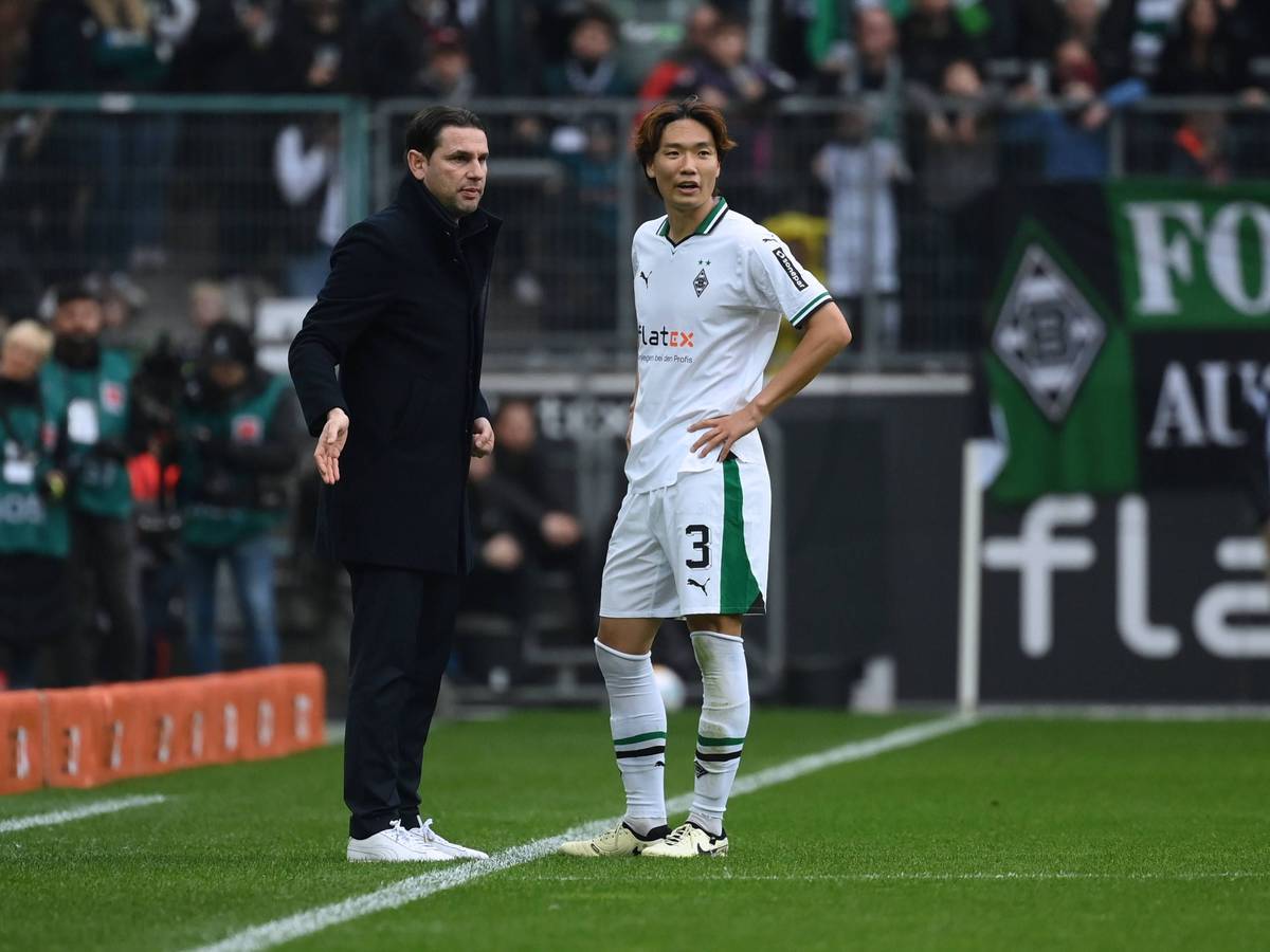 Gerardo Seoane und Ko Itakura im Austausch.