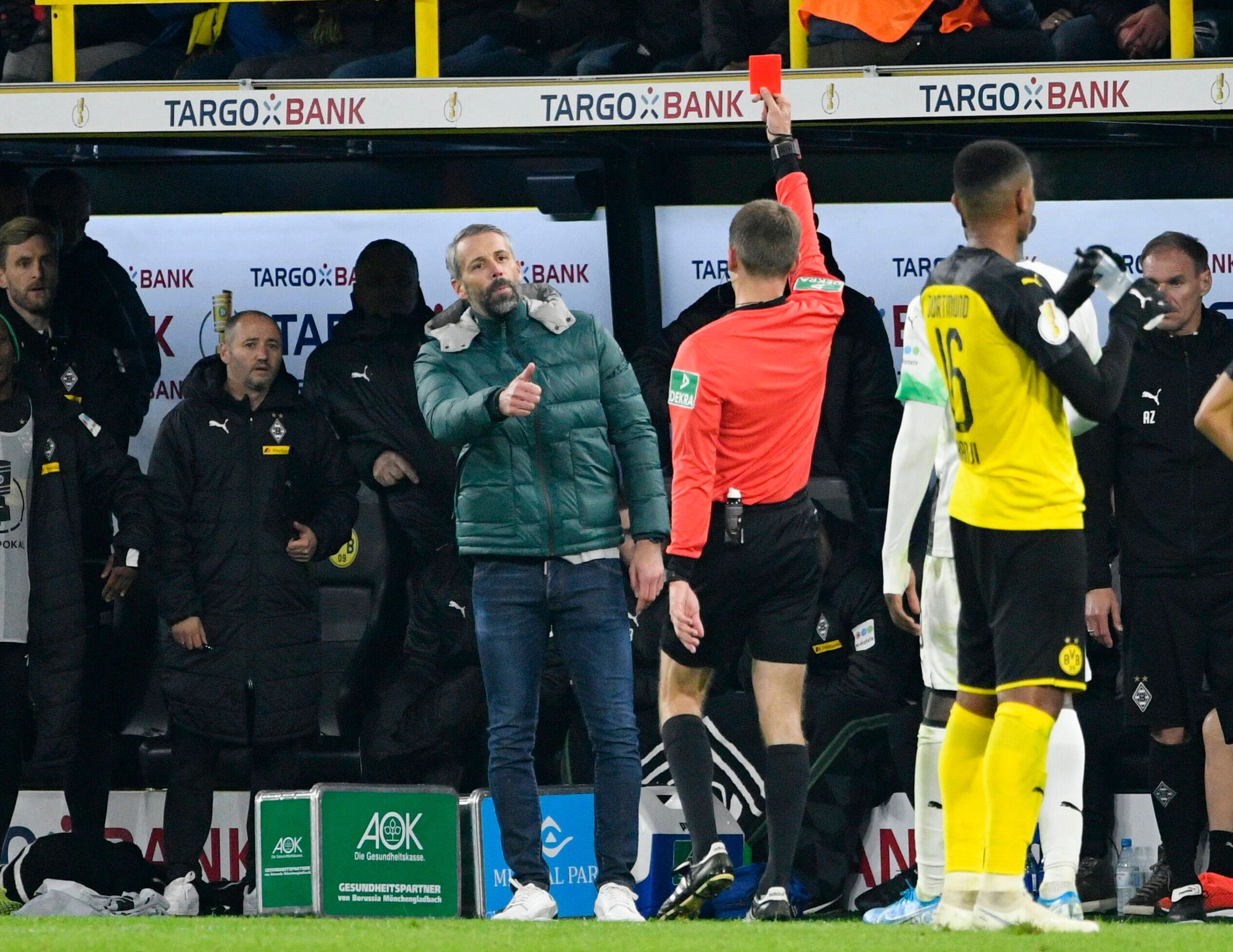 Marco Rose sieht die Rote Karte.