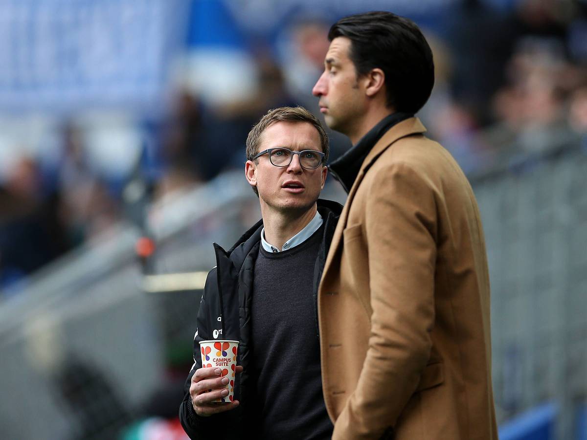 Michael Mutzel spricht mit Jonas Boldt.