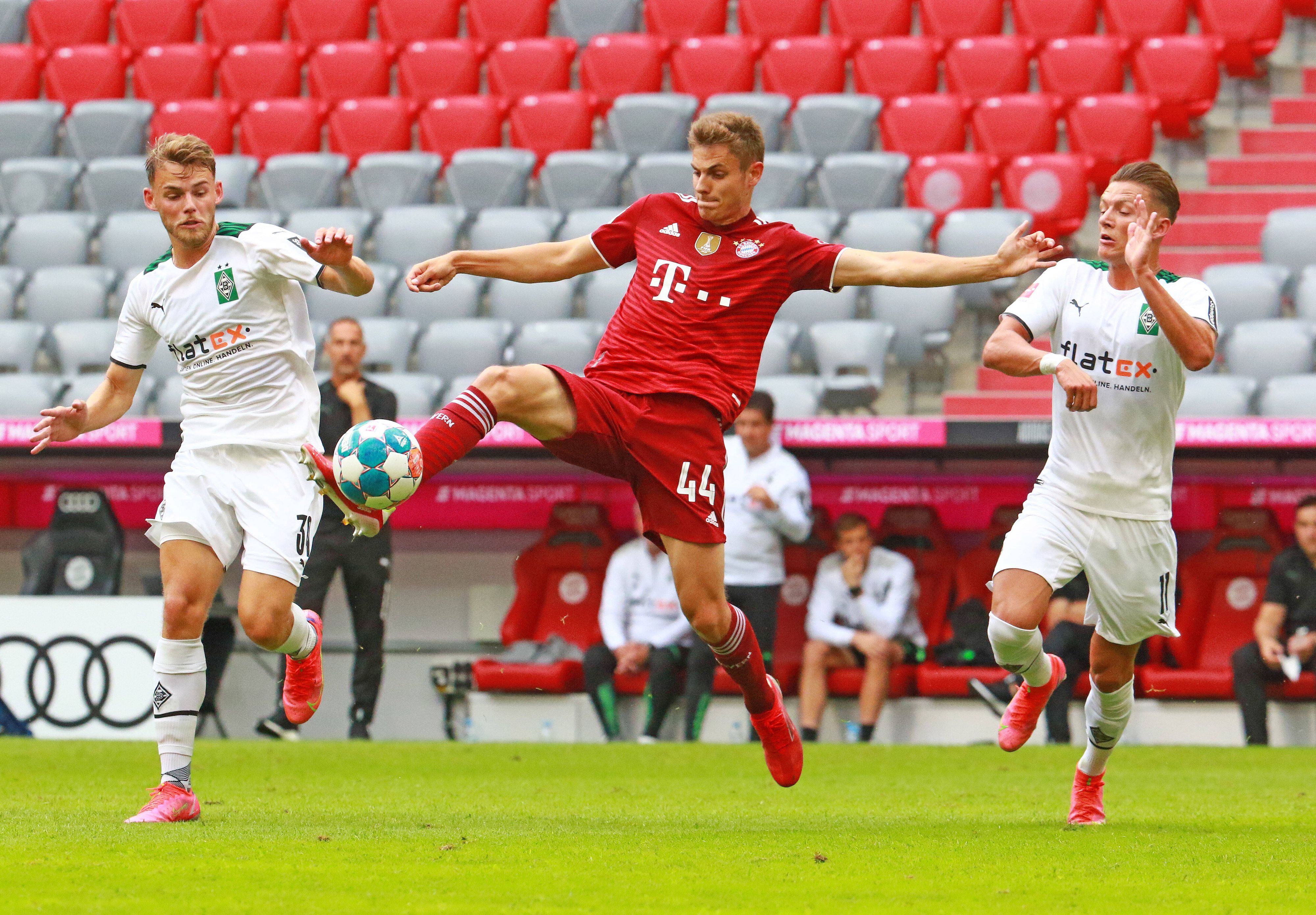 Spieler von Borussia Mönchengladbach in einem Testspiel gegen den FC Bayern München.