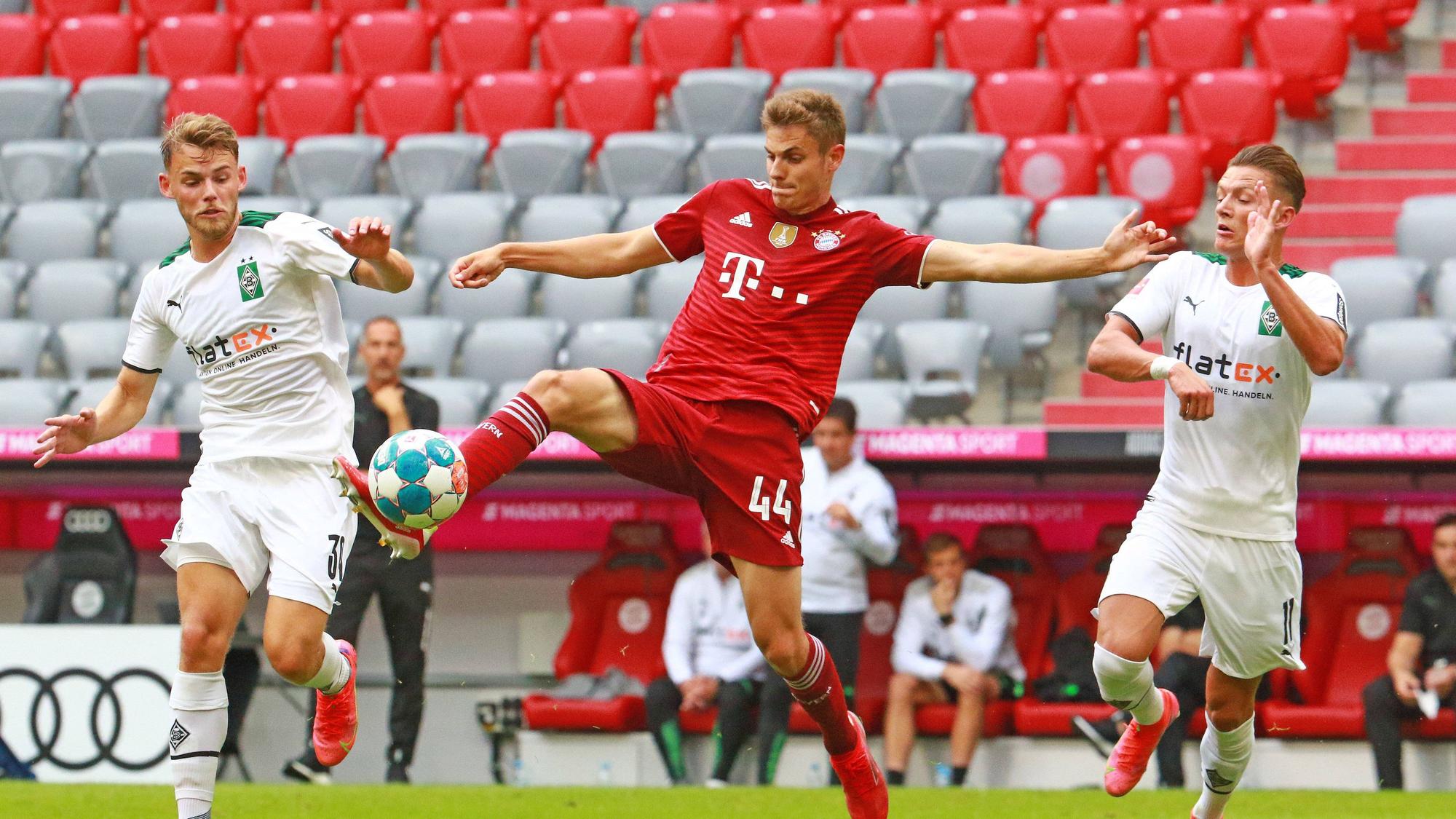 Spieler von Borussia Mönchengladbach in einem Testspiel gegen den FC Bayern München.