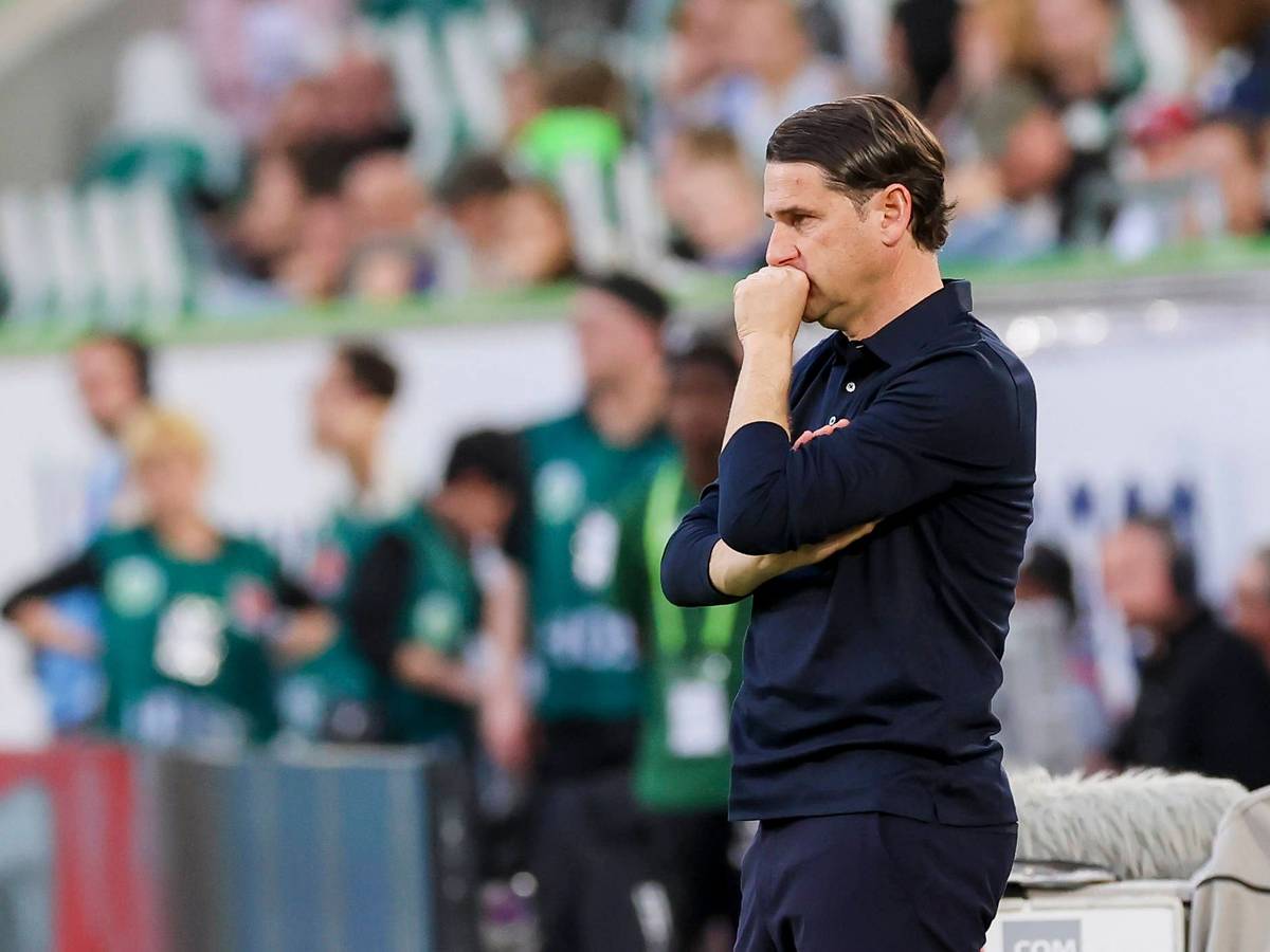 Gerardo Seoane mit kritischem Blick.