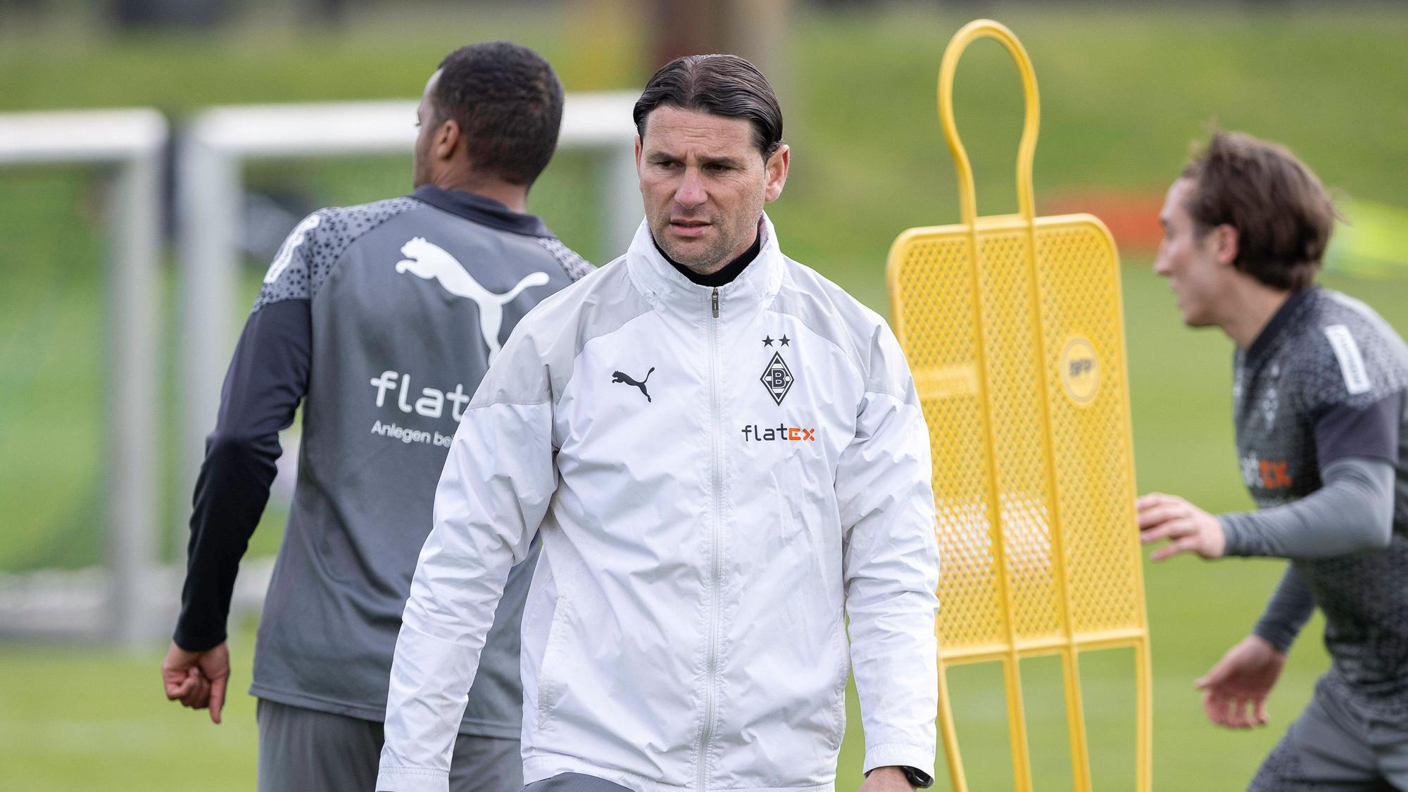 Gerardo Seoane auf dem Trainingsplatz.
