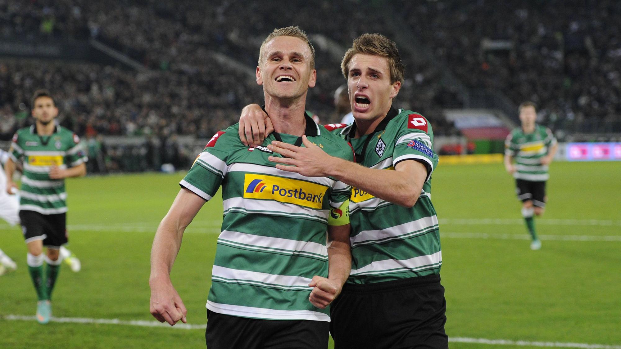 Patrick Herrmann und Filip Daems beim Torjubel.