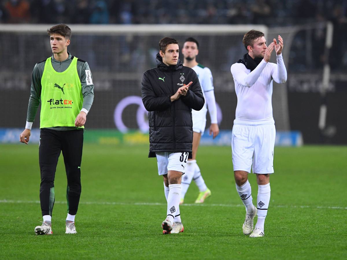 Tom Gaal, Flo Neuhaus und Christoph Kramer drehen eine Extrarunde im Borussia-Park.