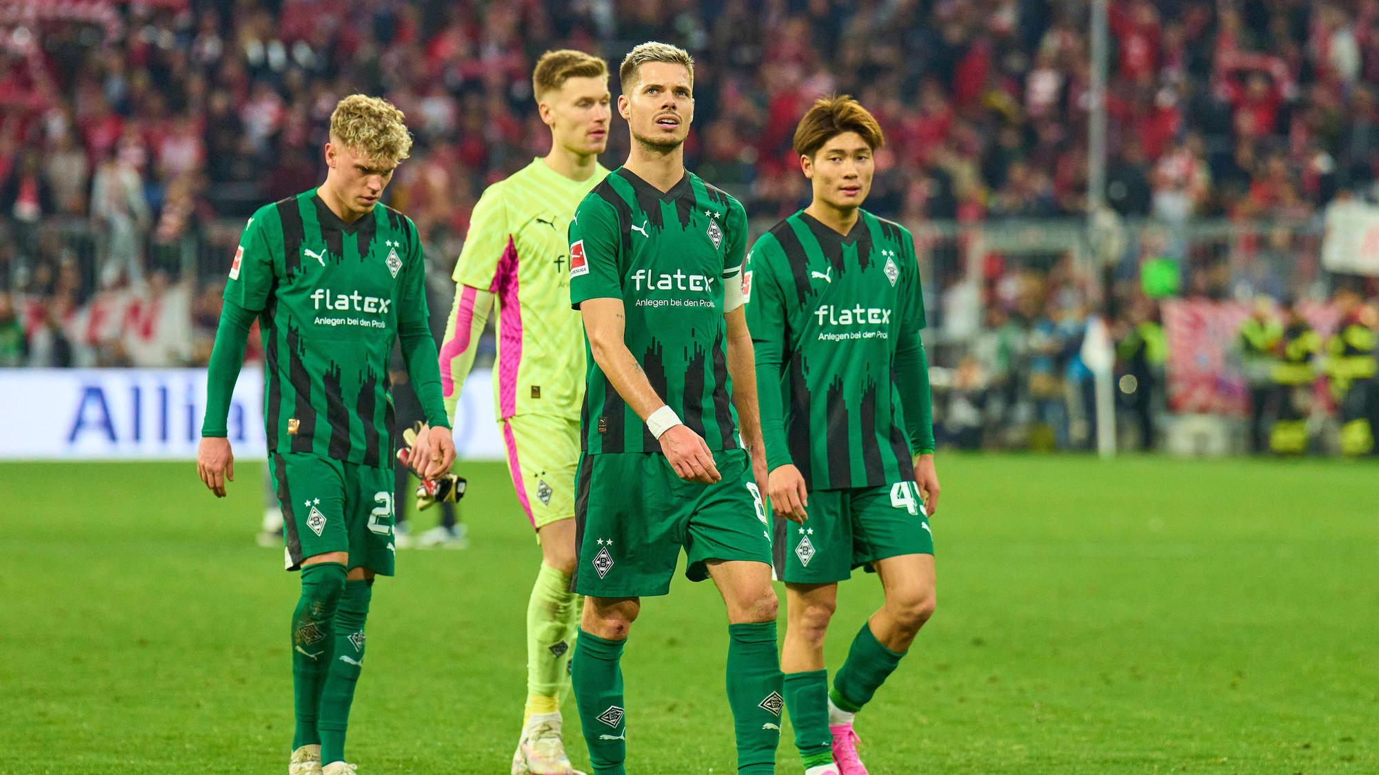 Robin Hack, Moritz Nicolas, Julian Weigl und Shio Fukuda im Gladbach-Trikot.