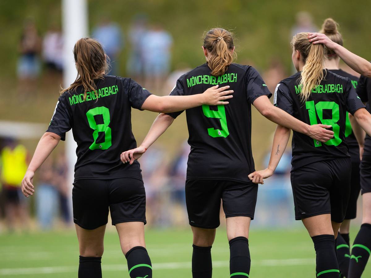 Ein Teil der Damen-Mannschaft von Borussia Mönchengladbach.