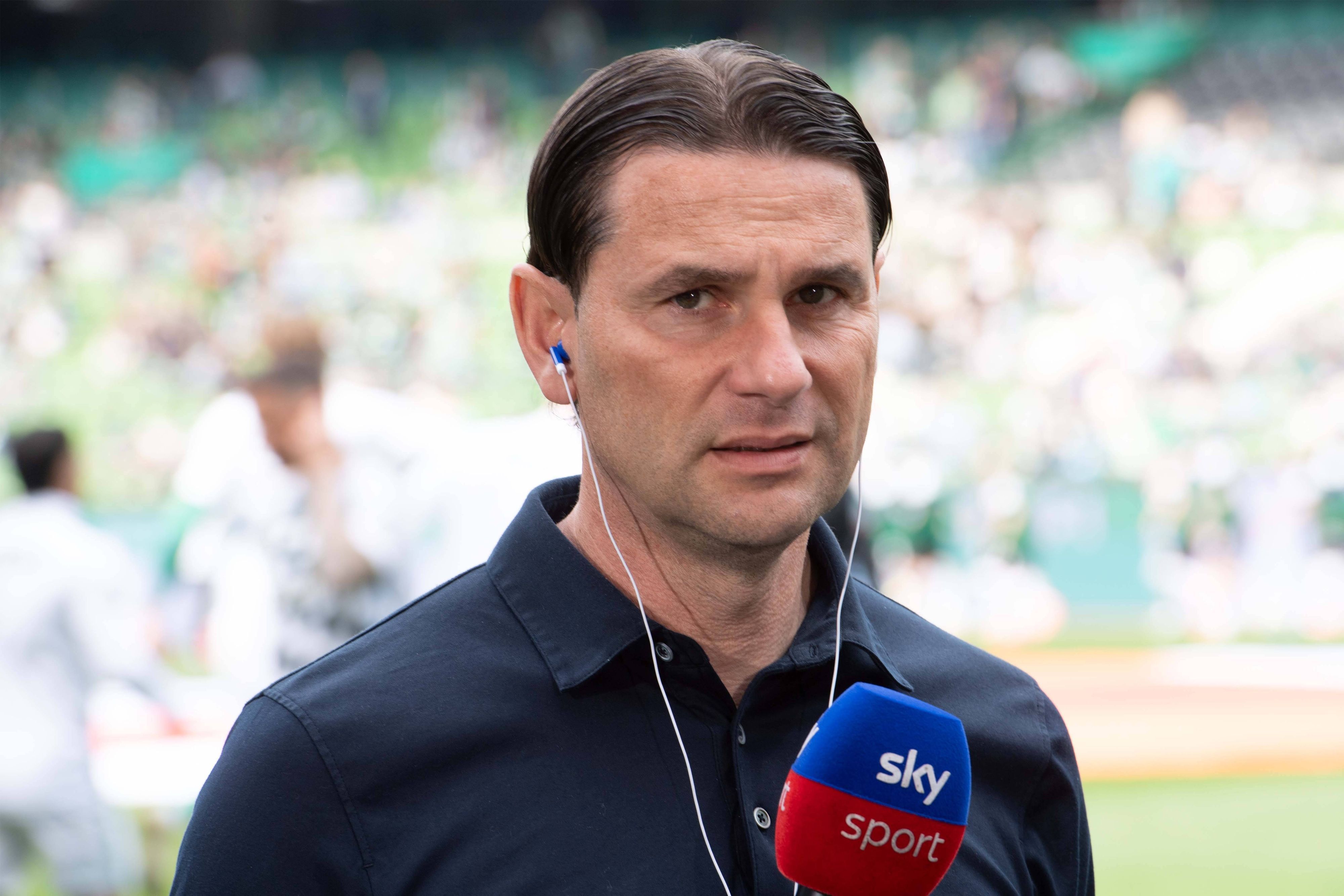 Gerardo Seoane am Sky-Mikrofon.