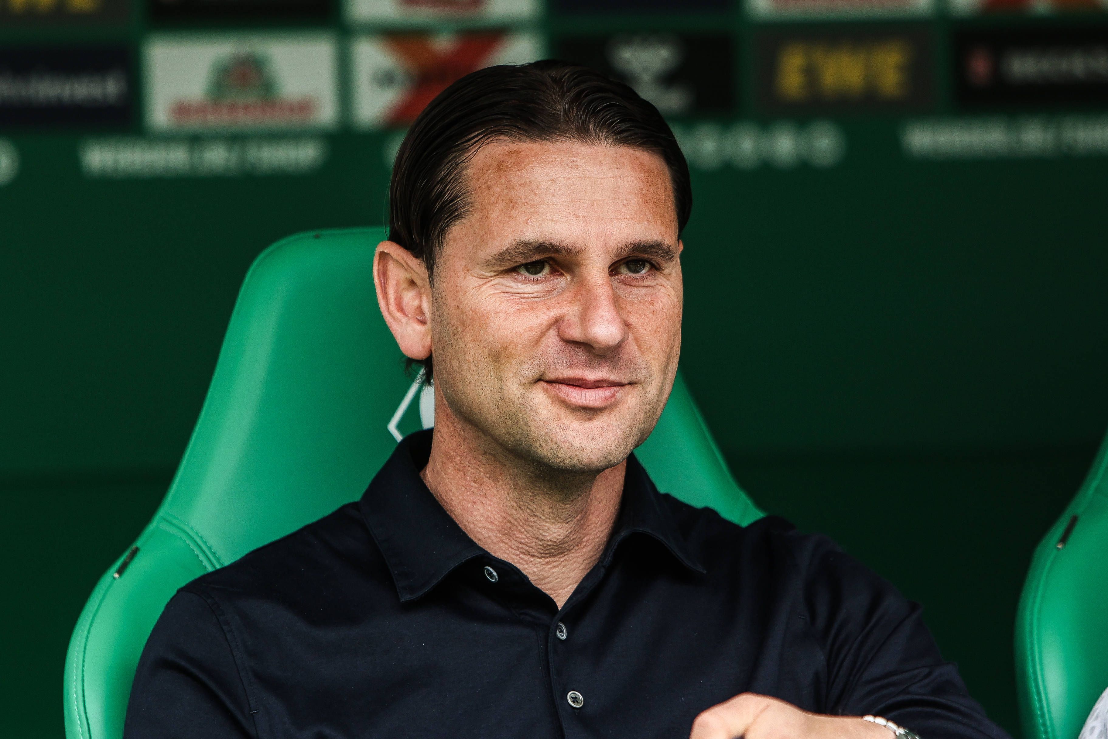 Gerardo Seoane sitzt auf der Werder-Bank.