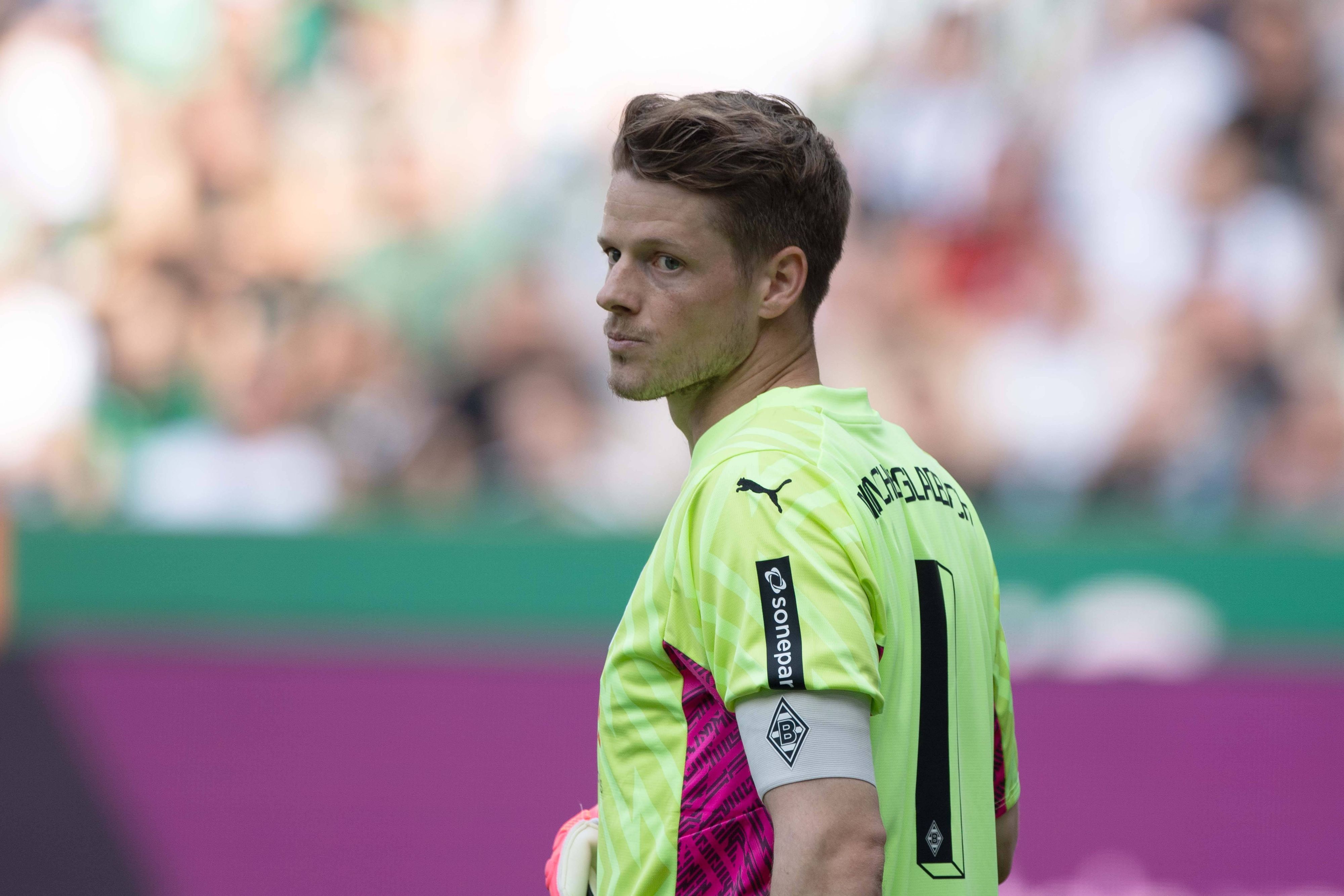 Jonas Omlin, Mannschaftskapitän von Borussia Mönchengladbach, während einer Partie im Borussia-Park.