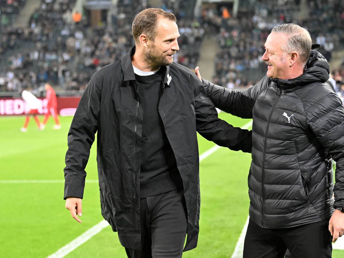 Roland Virkus begrüßt Bo Svensson.