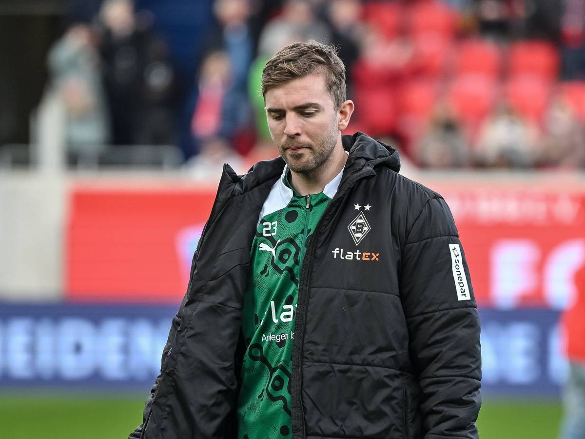 Christoph Kramer in einer Trainingsjacke von Borussia.
