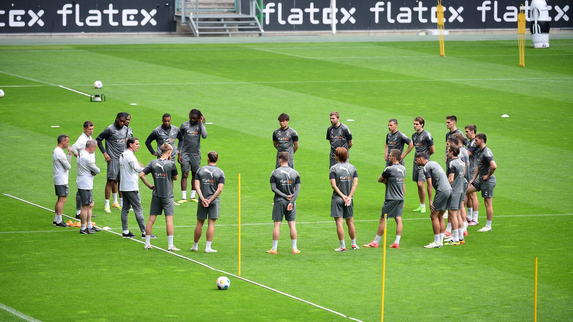 Die Spieler von Borussia Mönchengladbach beim Training.