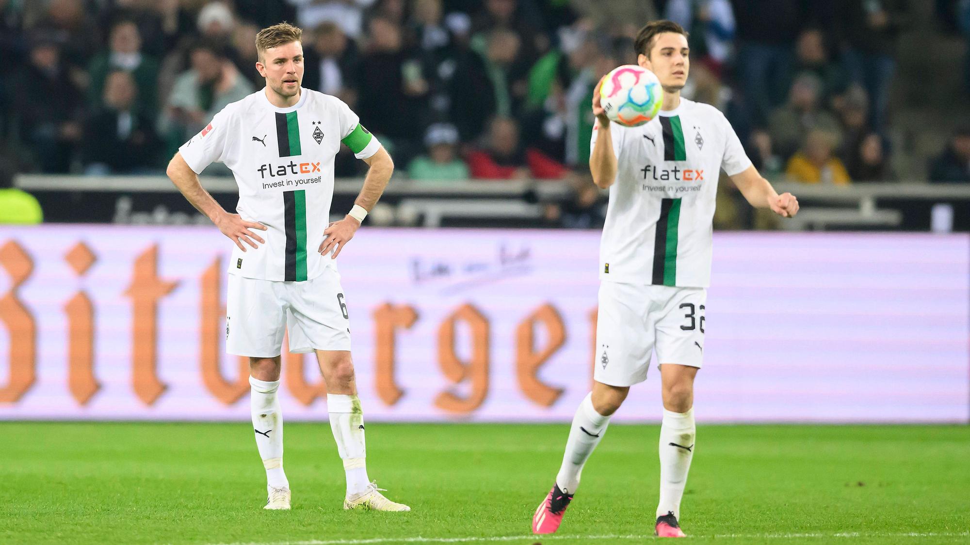 Christoph Kramer und Florian Neuhaus auf dem Platz für Gladbach.
