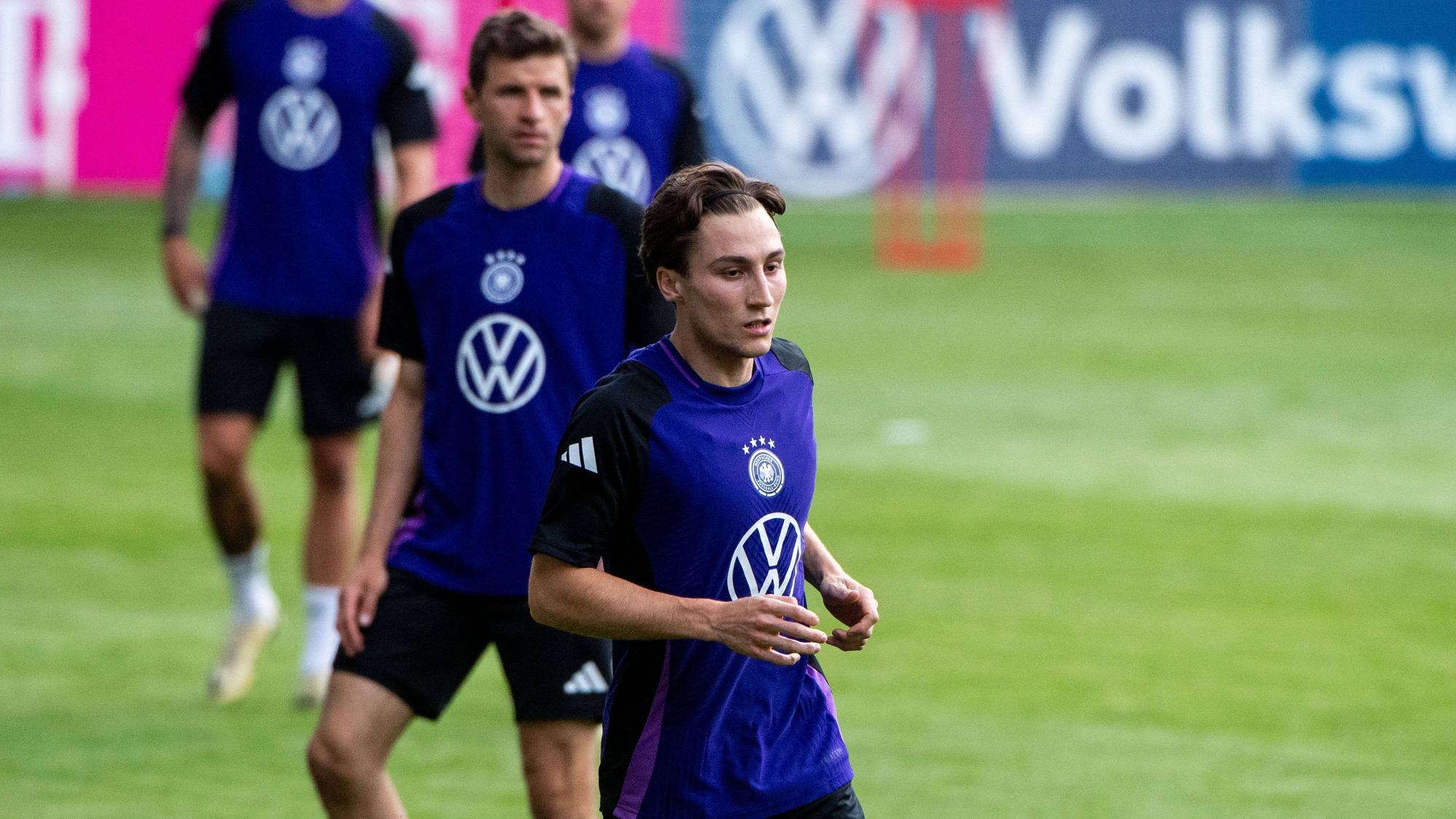Rocco Reitz im DFB-Trainingsshirt.
