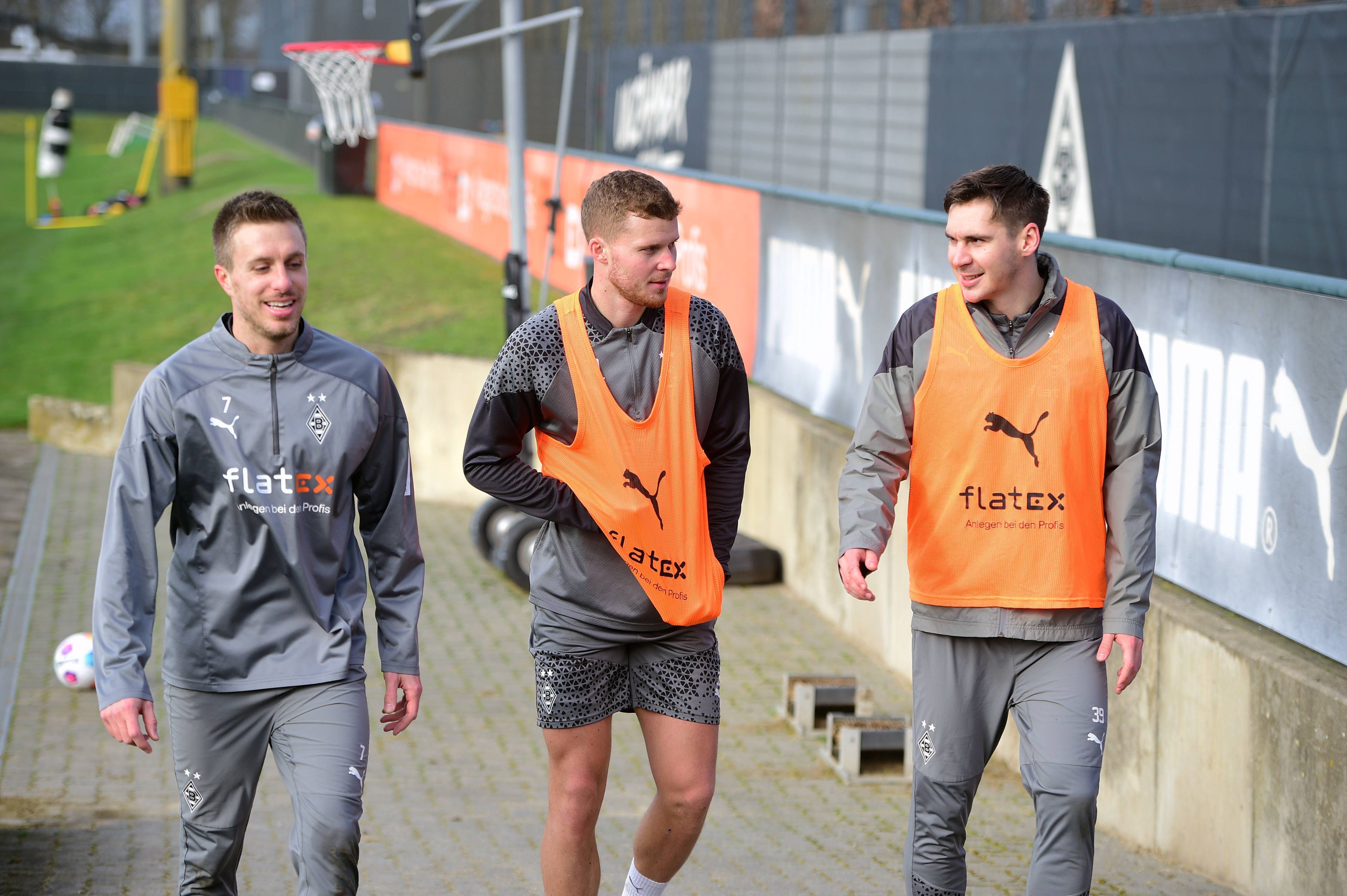 Spieler von Borussia Mönchengladbach nach dem Training.