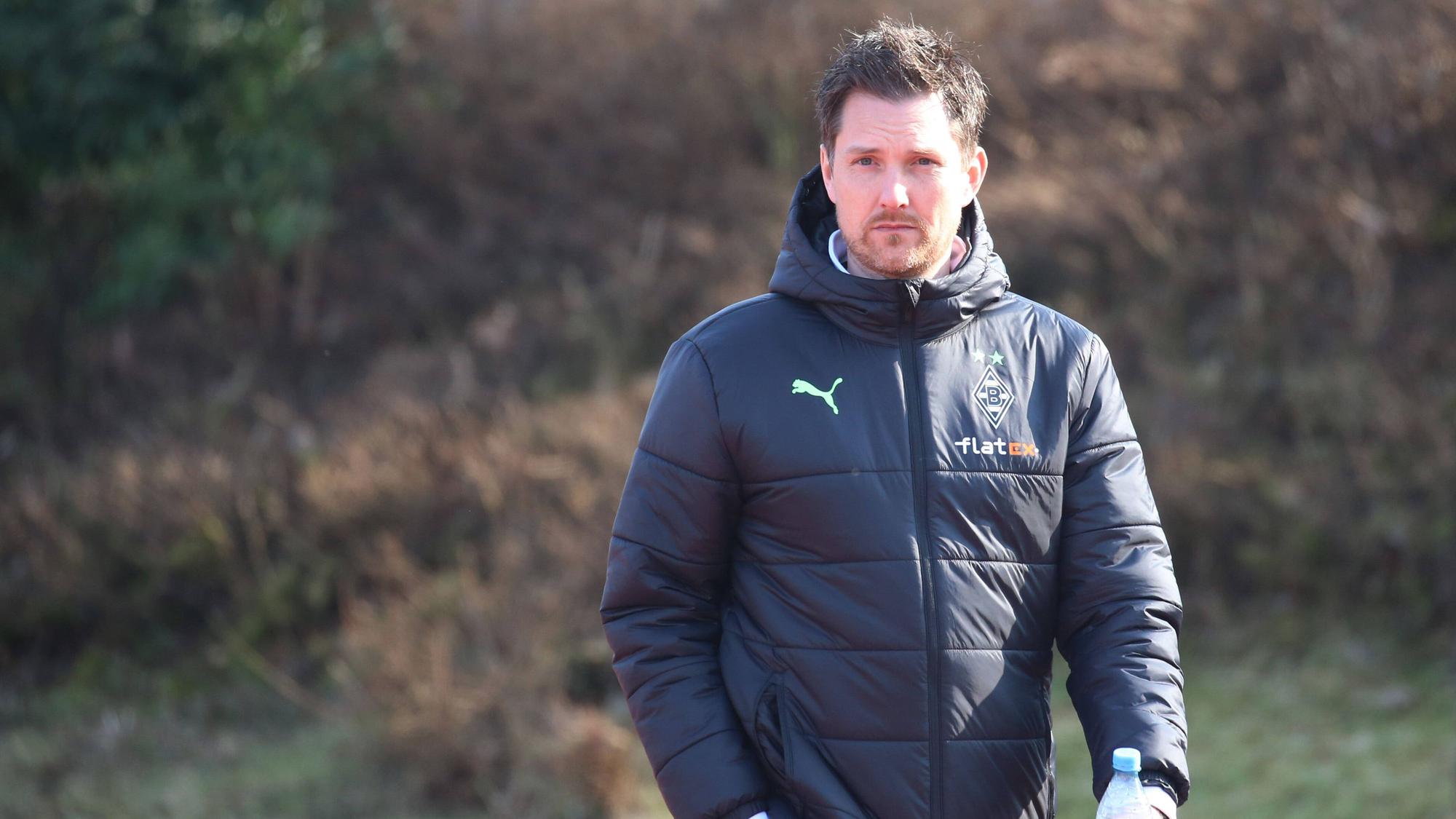 Mirko Sandmöller in einer Borussia-Jacke.