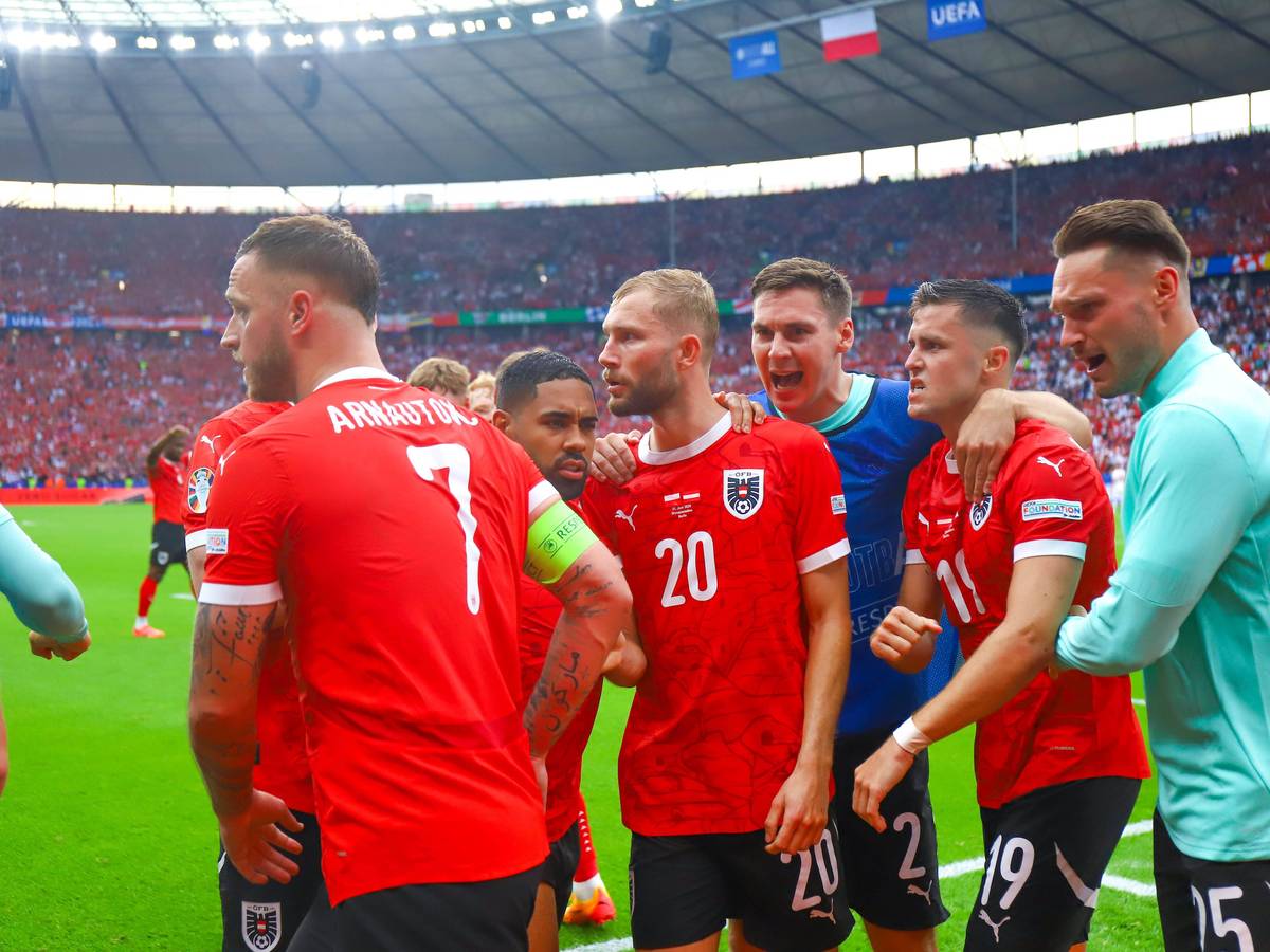 Nationalspieler von Österreich jubeln.