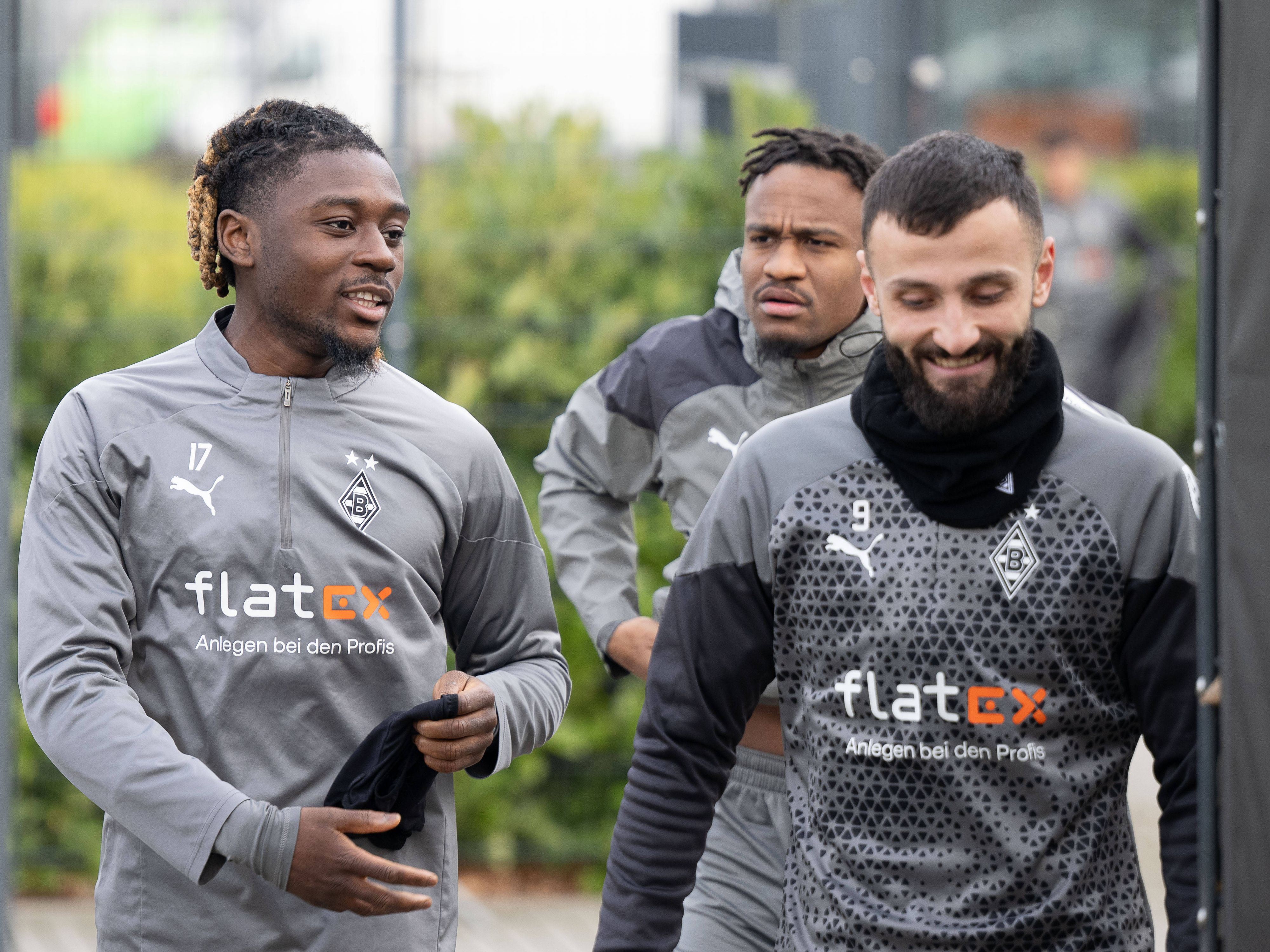 Manu Koné, Nathan Ngoumou und Franck Honorat im Gladbach-Training
