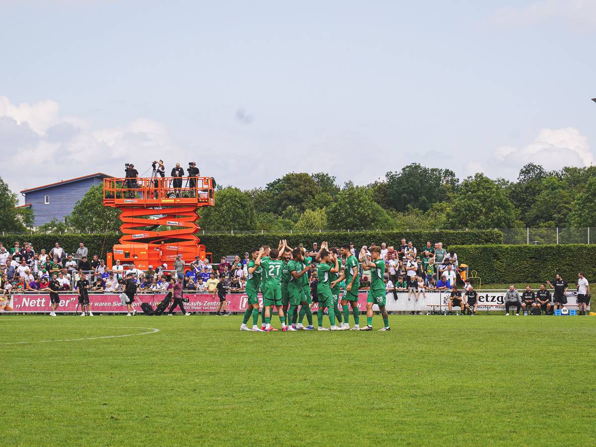 Borussia Mönchengladbach feiert.