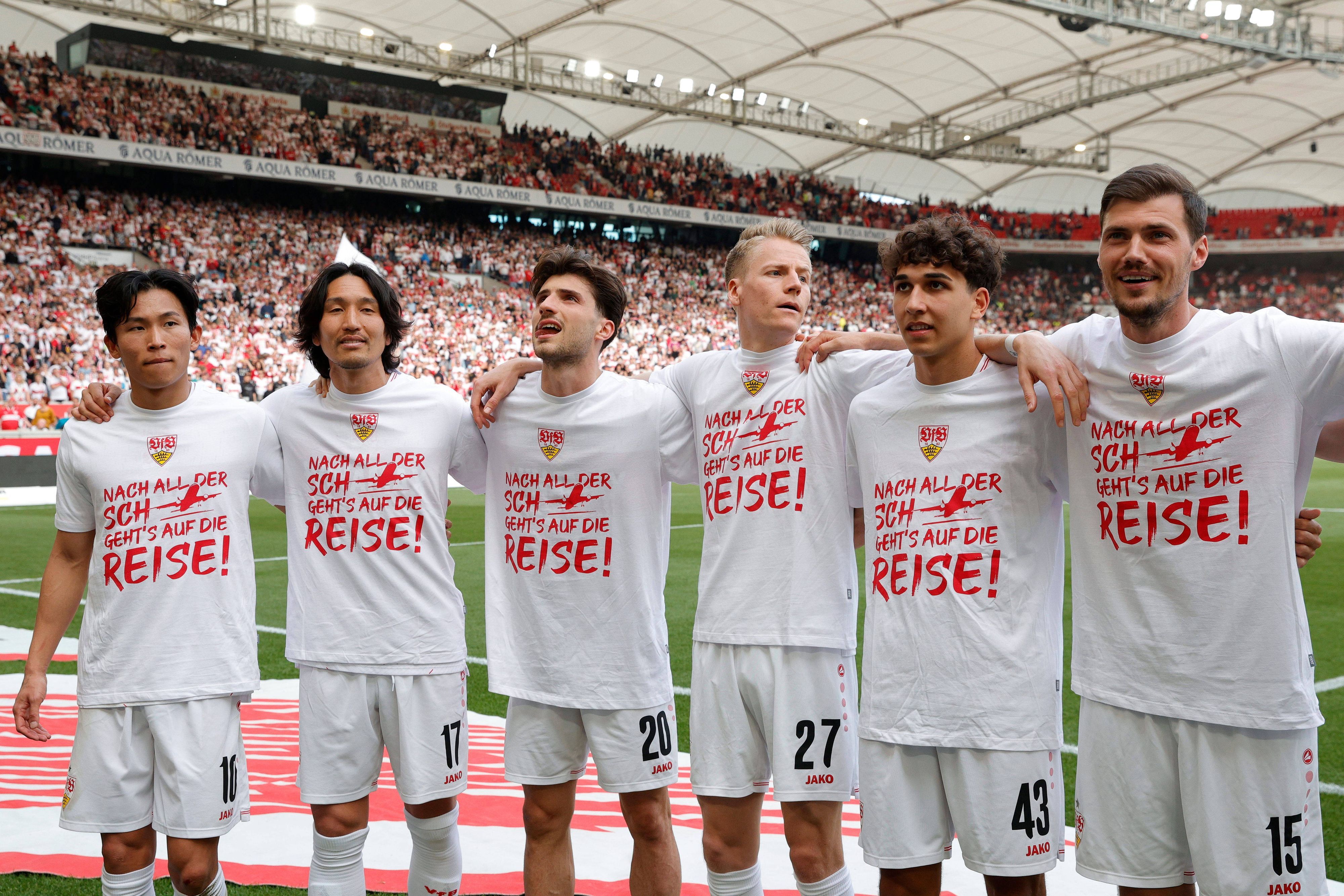 Stuttgart-Spieler feiern den Einzug in den Europapokal.