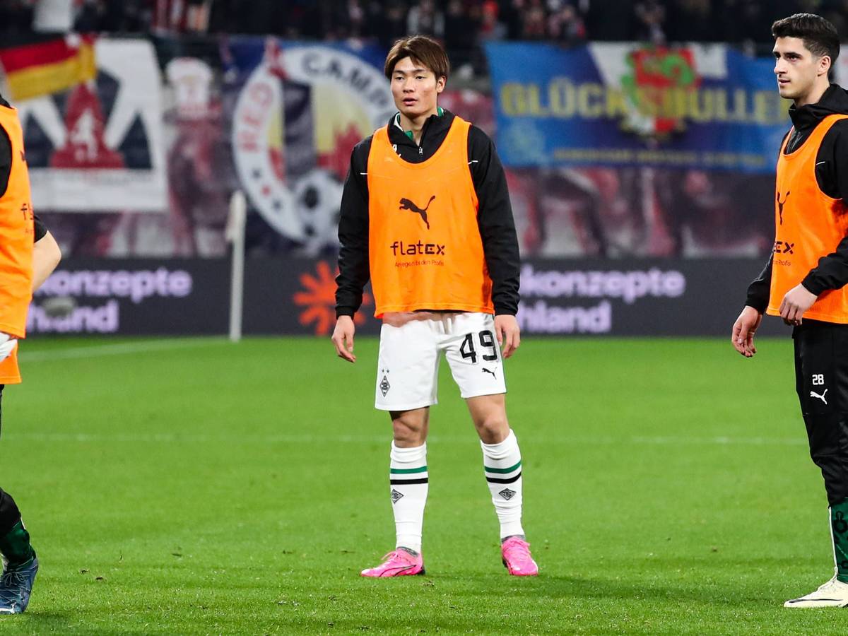 Shio Fukuda und Grant-Leon Ranos wärmen sich auf.