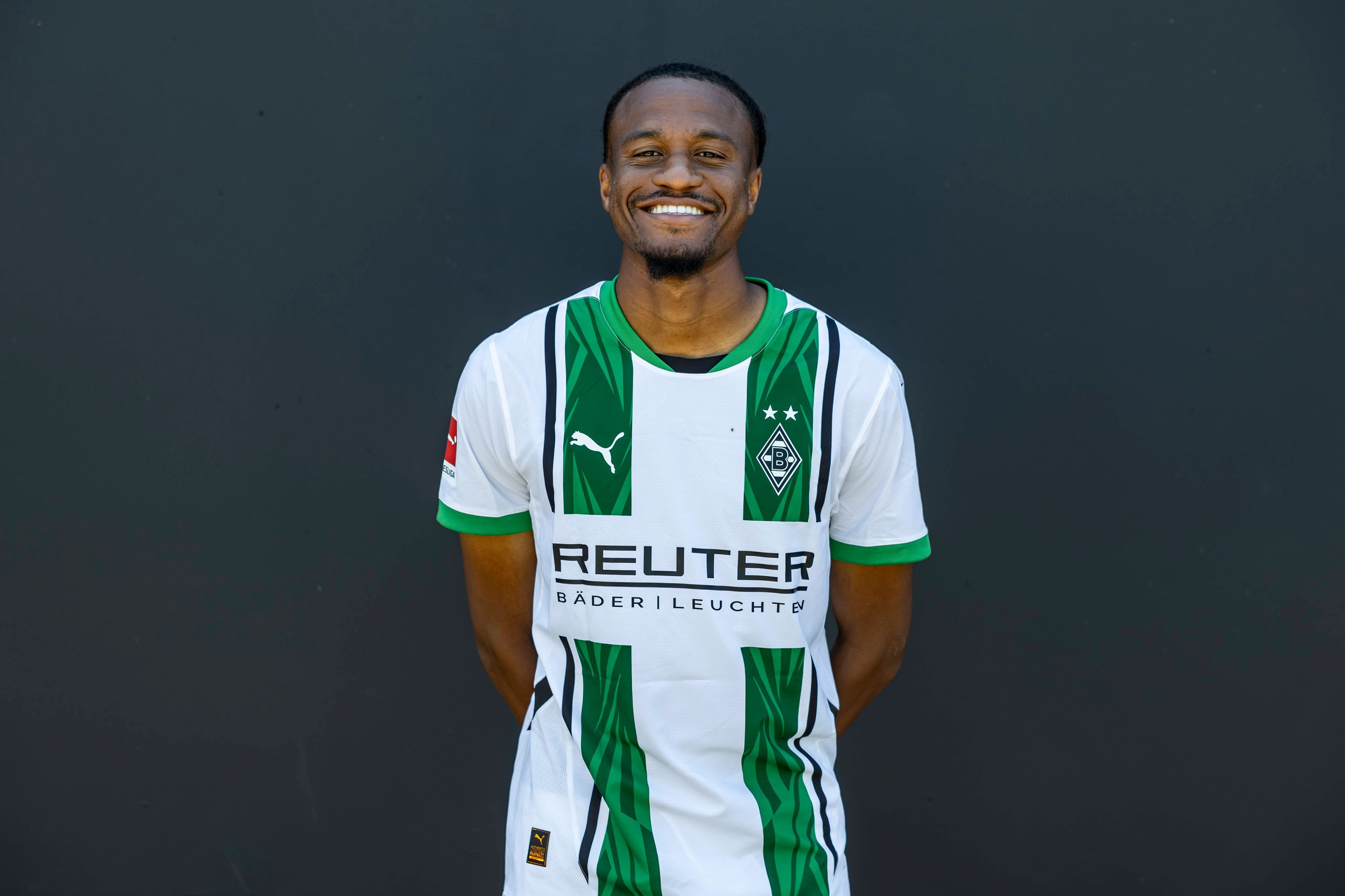 Nathan Ngoumou, Rechtsaußen von Fußball-Bundesligist Borussia Mönchengladbach in der Saison 2024/2025.