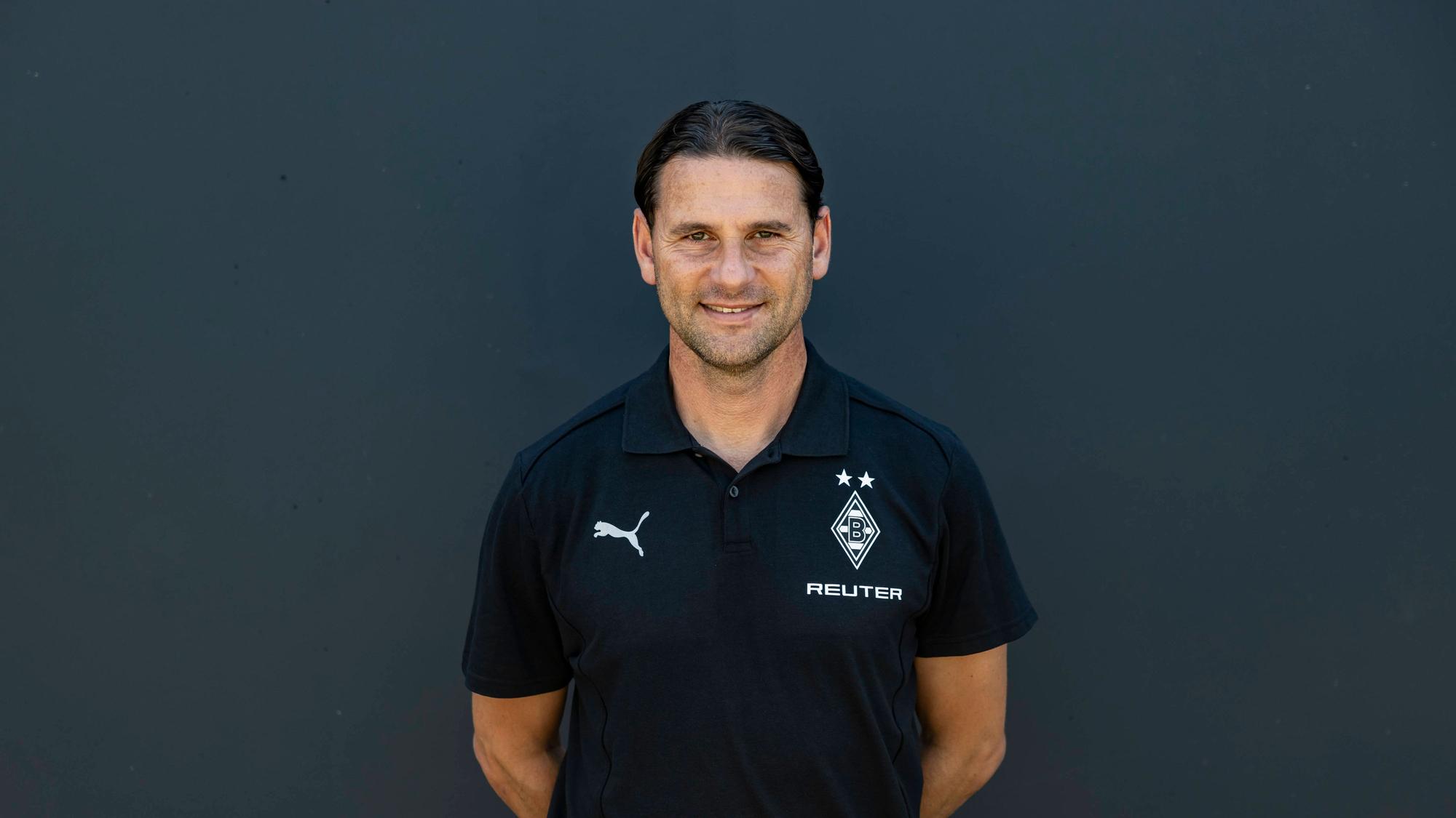 Gerardo Seoane ist Cheftrainer von Fußball-Bundesligist Borussia Mönchengladbach in der Saison 2024/25.