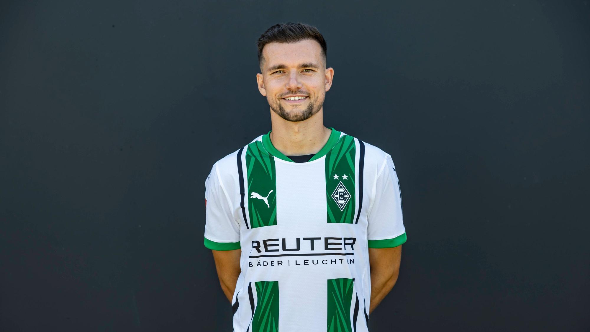 Kevin Stöger, offensives Mittelfeld, von Fußball-Bundesligist Borussia Mönchengladbach in der Saison 2024/2025.
