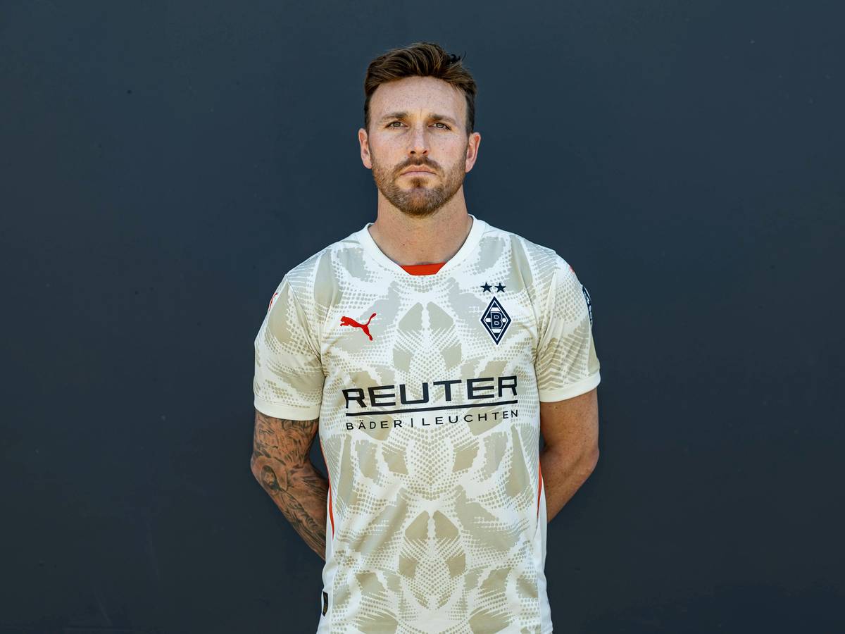 Tobias Sippel, Torwart von Fußball-Bundesligist Borussia Mönchengladbach in der Saison 2024/2025.