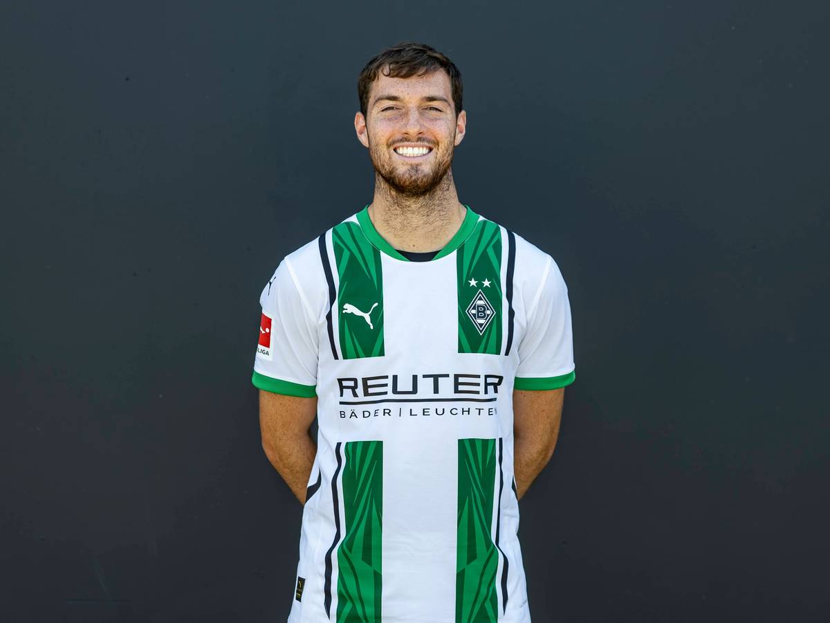 Joe Scally, rechter Verteidiger von Fußball-Bundesligist Borussia Mönchengladbach in der Saison 2024/2025. Er ist US-Nationalspieler.