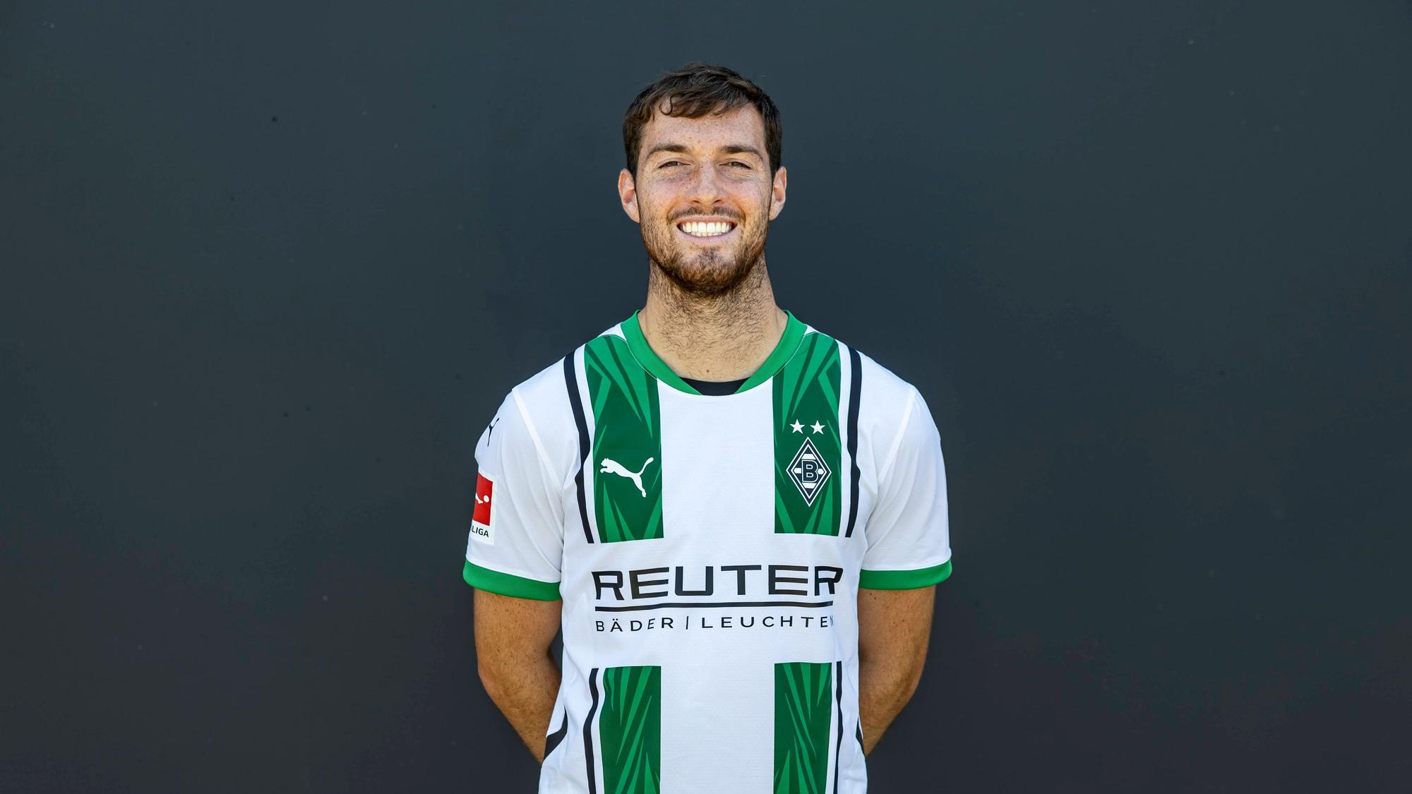 Joe Scally, rechter Verteidiger von Fußball-Bundesligist Borussia Mönchengladbach in der Saison 2024/2025. Er ist US-Nationalspieler.