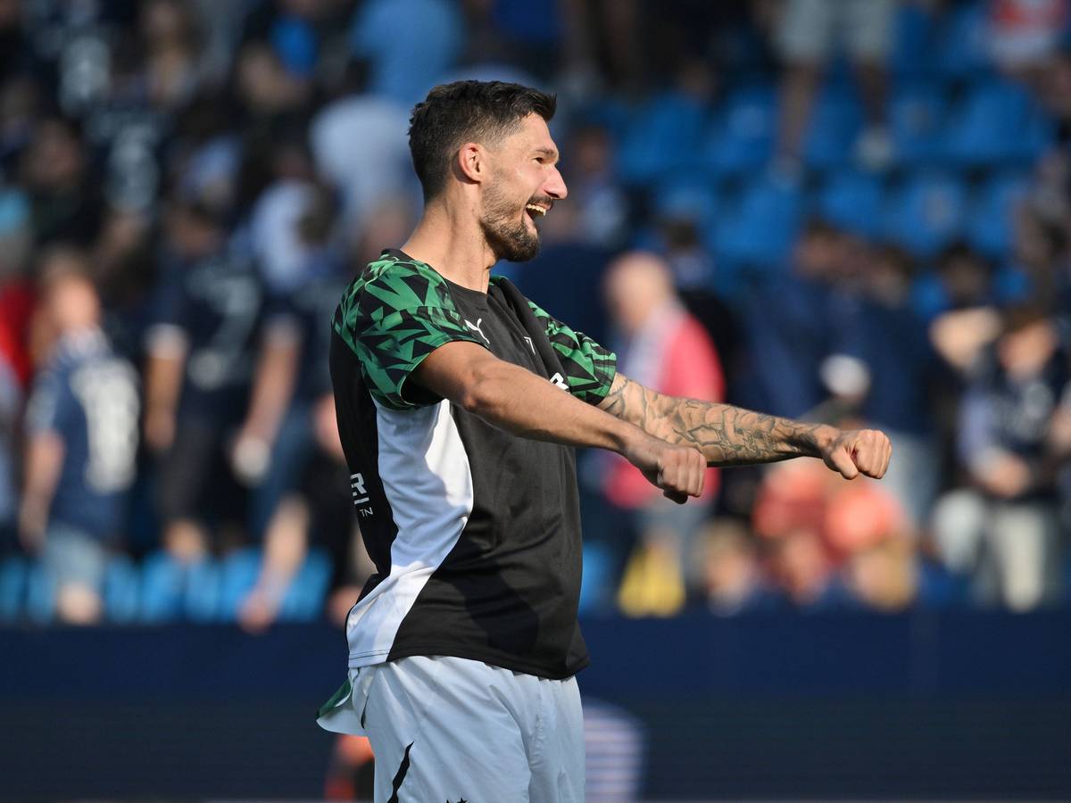 Tim Kleindienst feiert.