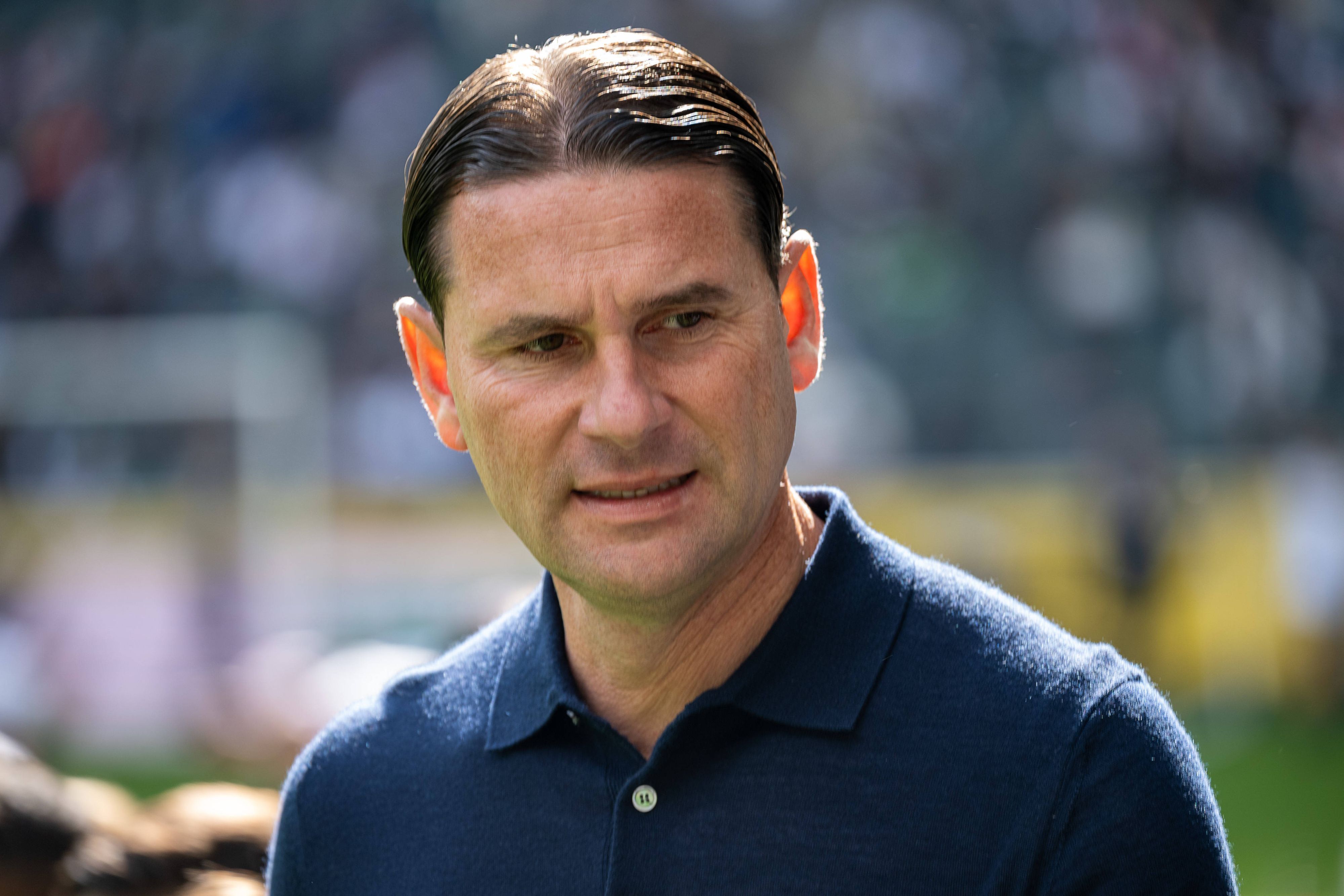 Gerardo Seoane vor einem Interview mit Sky.