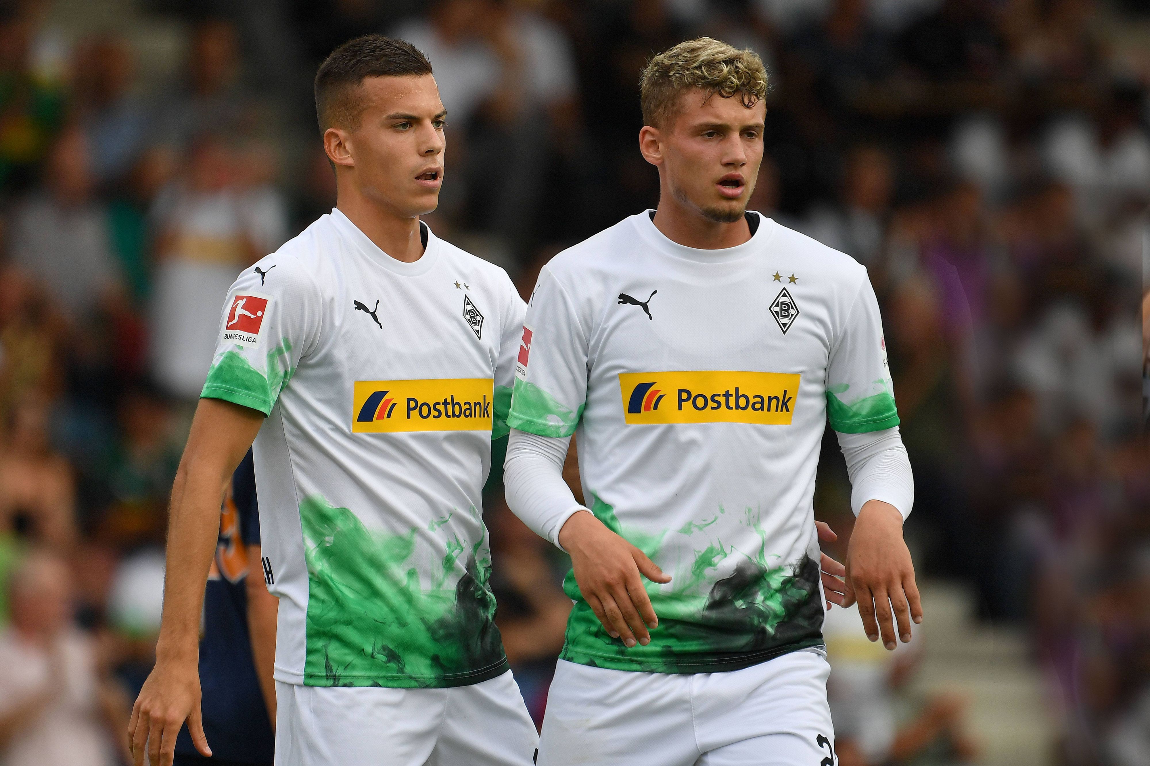 Die beiden Gladbach-Profis im Gespräch.