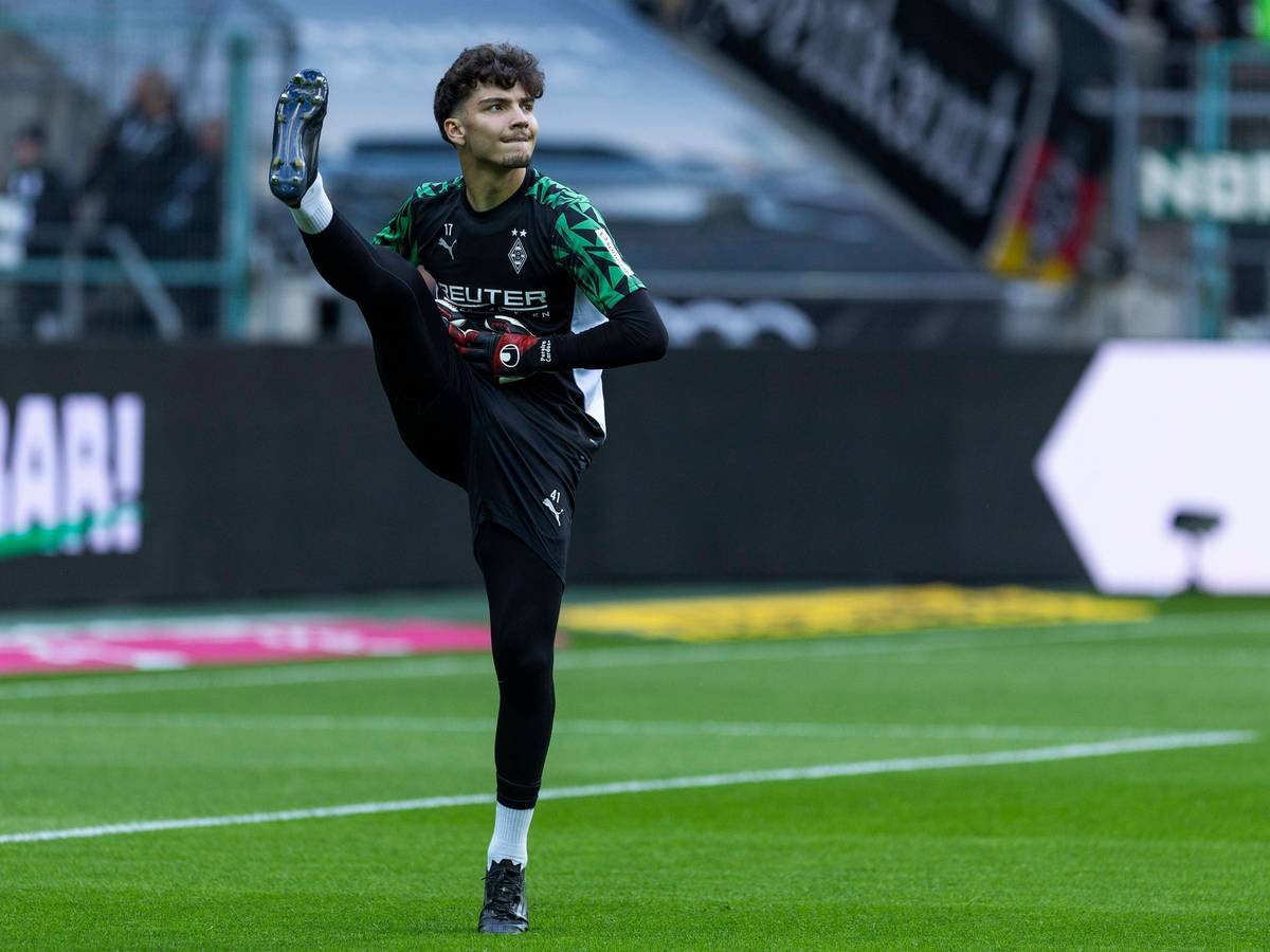Tiago Pereira Cardoso beim Warmmachen im Borussia-Park.