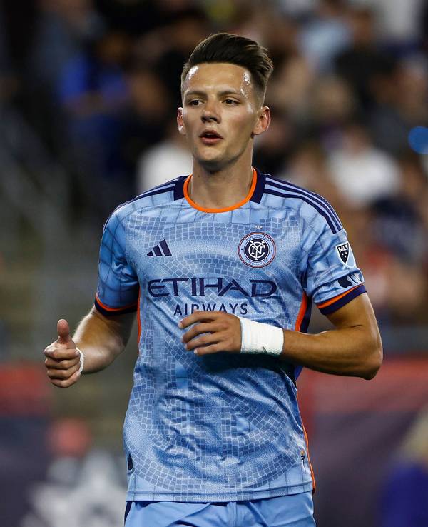 New Yorks Hannes Wolf läuft im MLS-Spiel bei New England Revolution über den Platz.