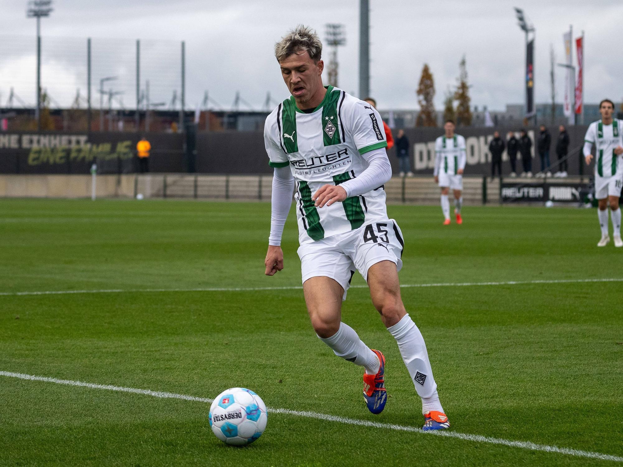 Noah Pesch im Testspiel gegen Preußen Münster.