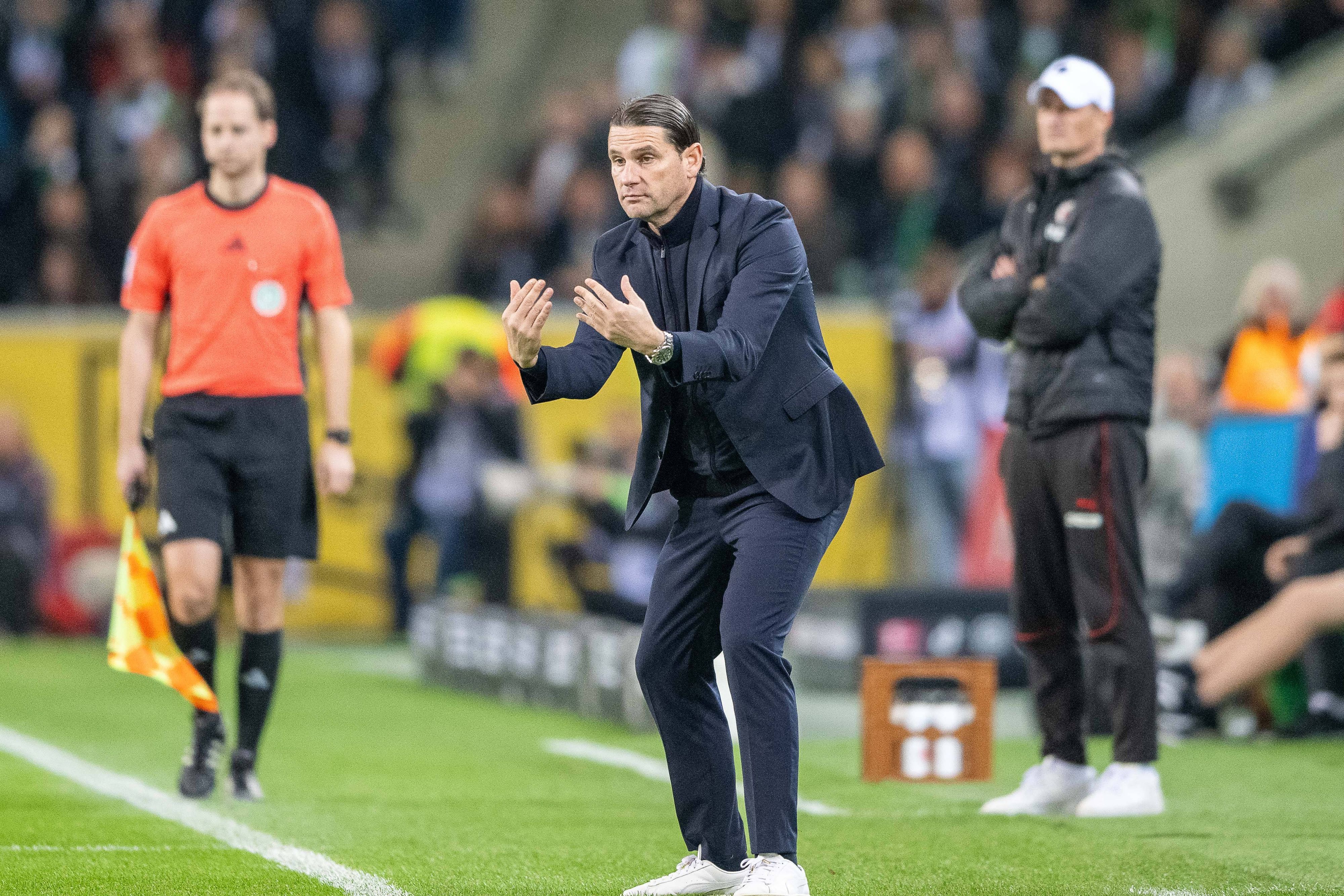 Gerardo Seoane beim Coaching.