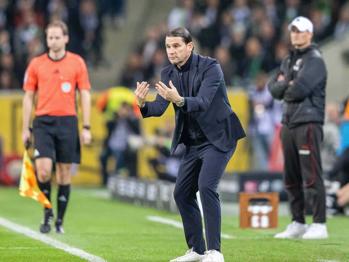 Gerardo Seoane beim Coaching.