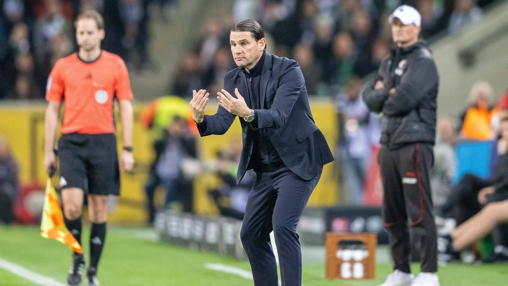 Gerardo Seoane beim Coaching.