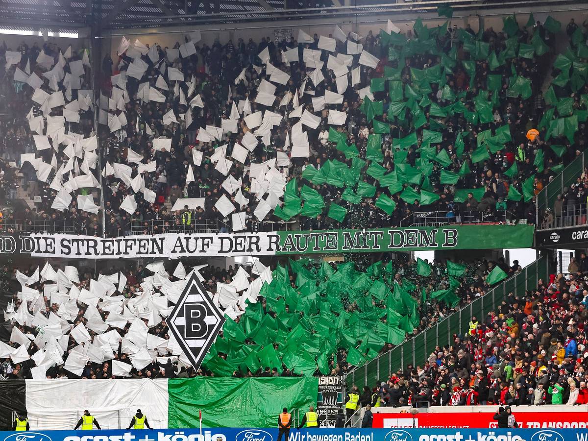 Die Fans von Borussia Mönchengladbach mit einer Choreografie.